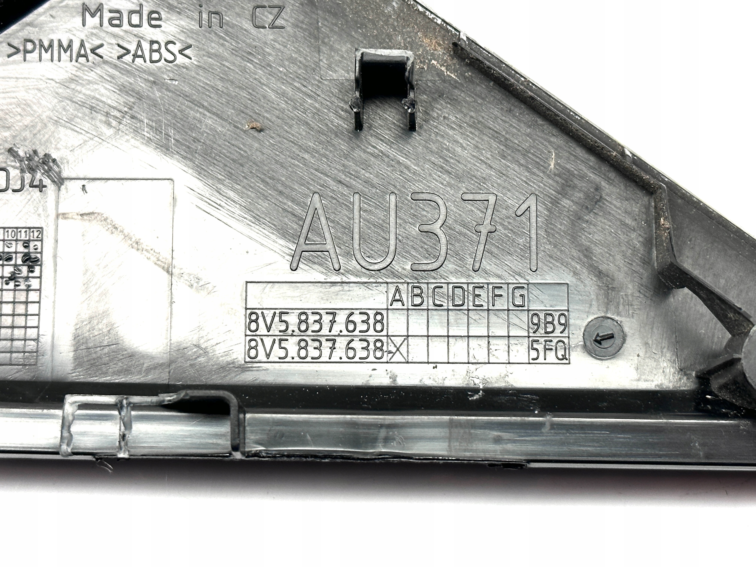 AUDI A3 S3 8V LIFT sedan TROJKAT cap door right front
