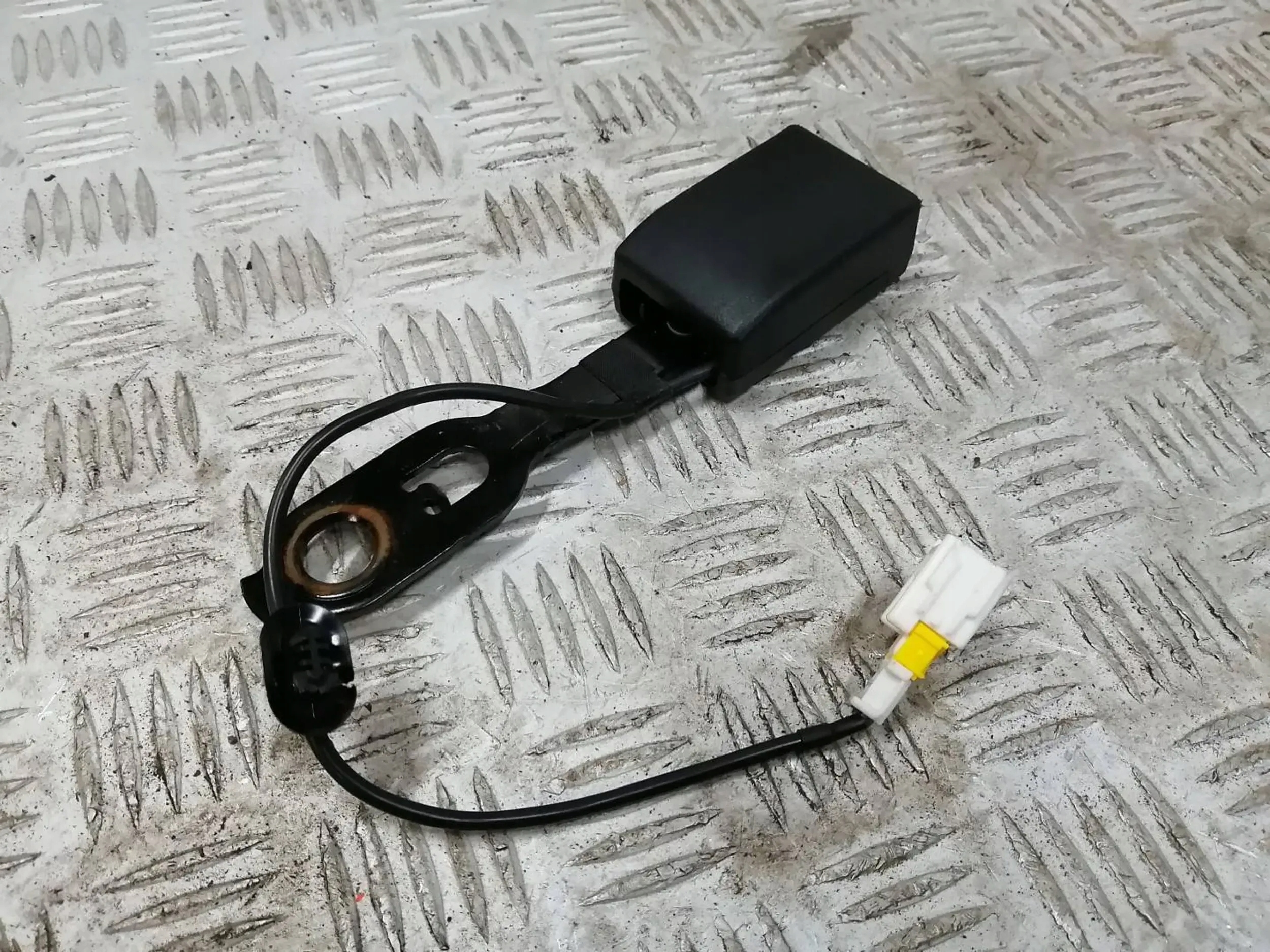 защелка ремень безопасности перед CITROEN JUMPY III EXPERT