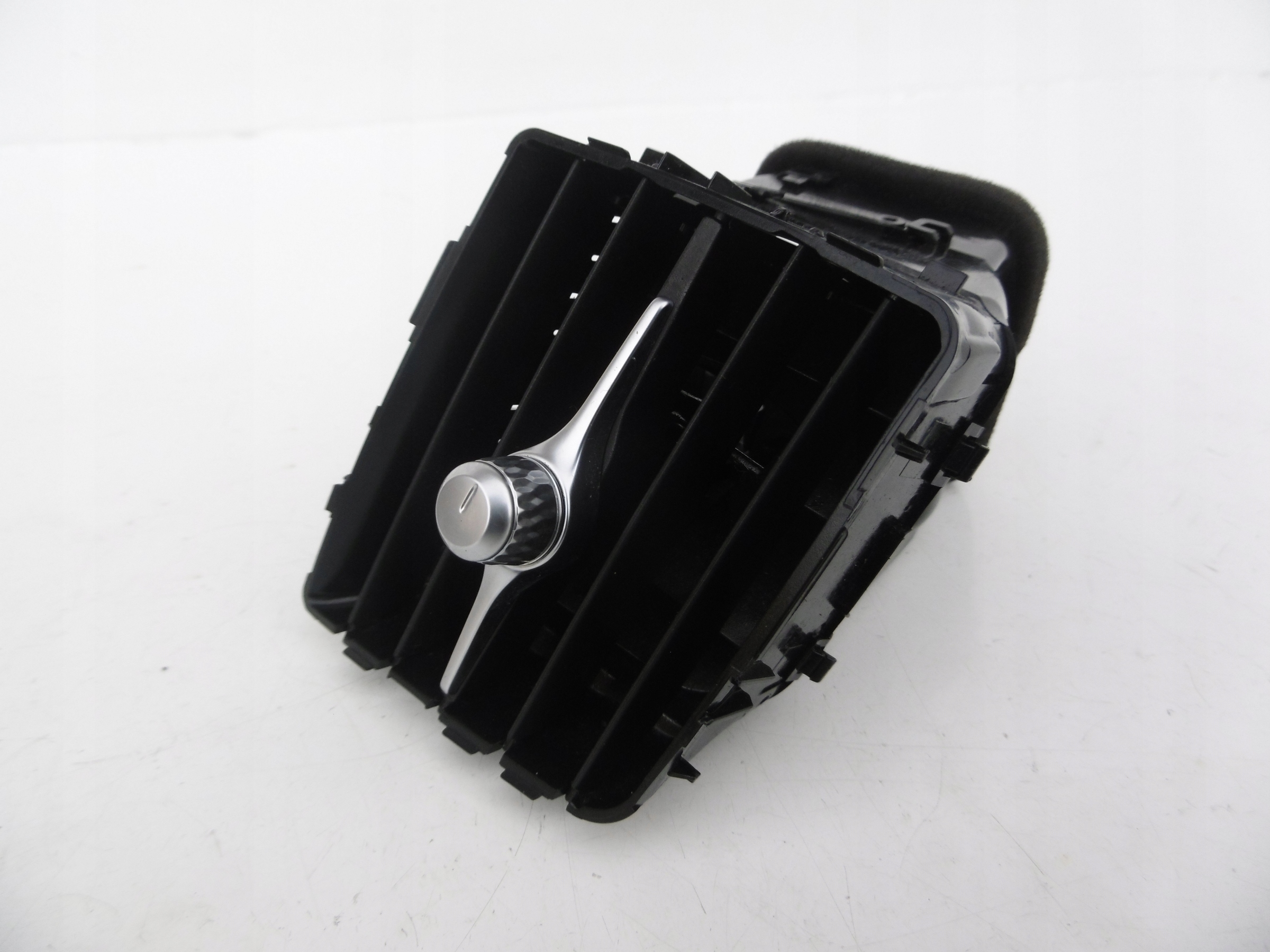 grid air conditioning devices right VOLVO S60 III V60 II 18