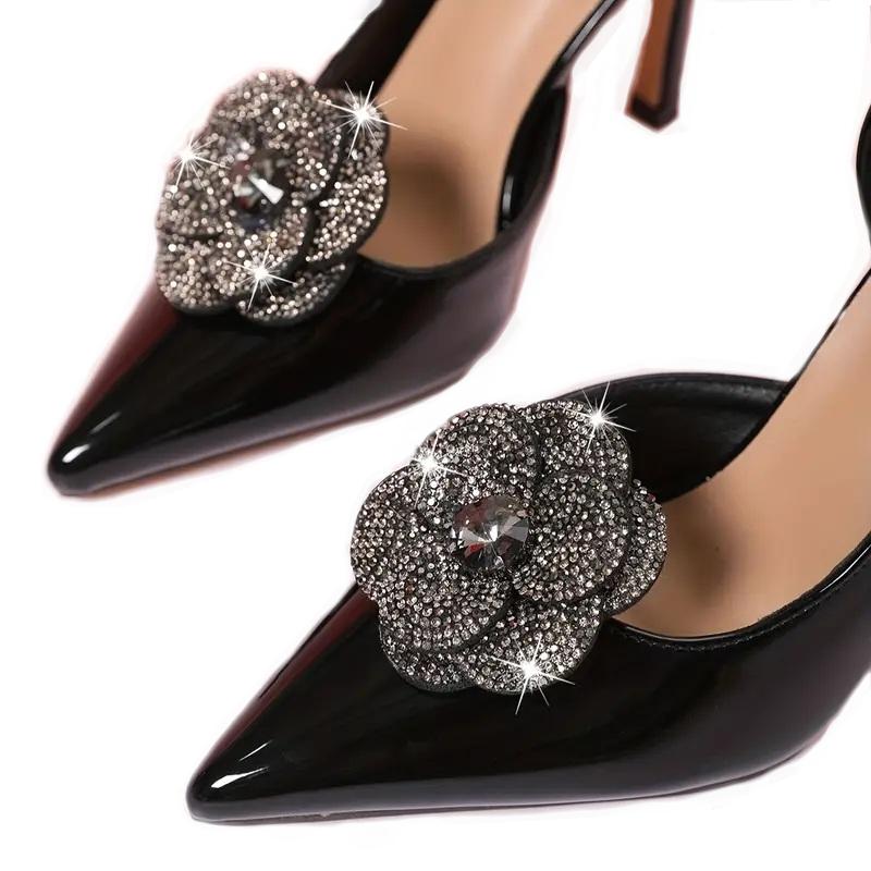 Květiny do bot klipy ozdoby glamour černé zirkony elegantní 2 ks B05