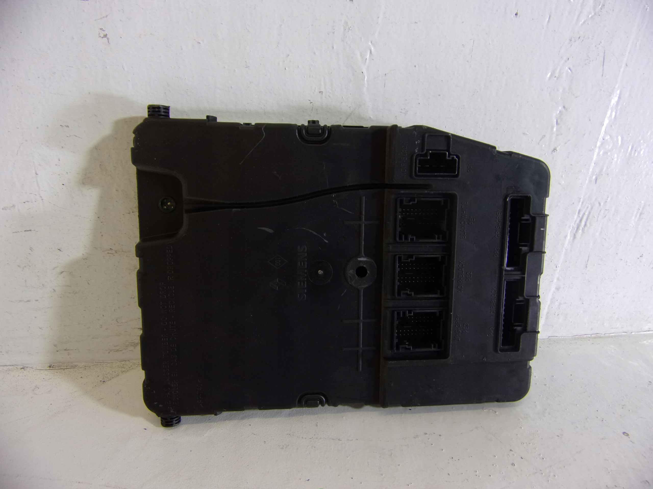 compartment module BSI RENAULT SCENIC 2 8200309690