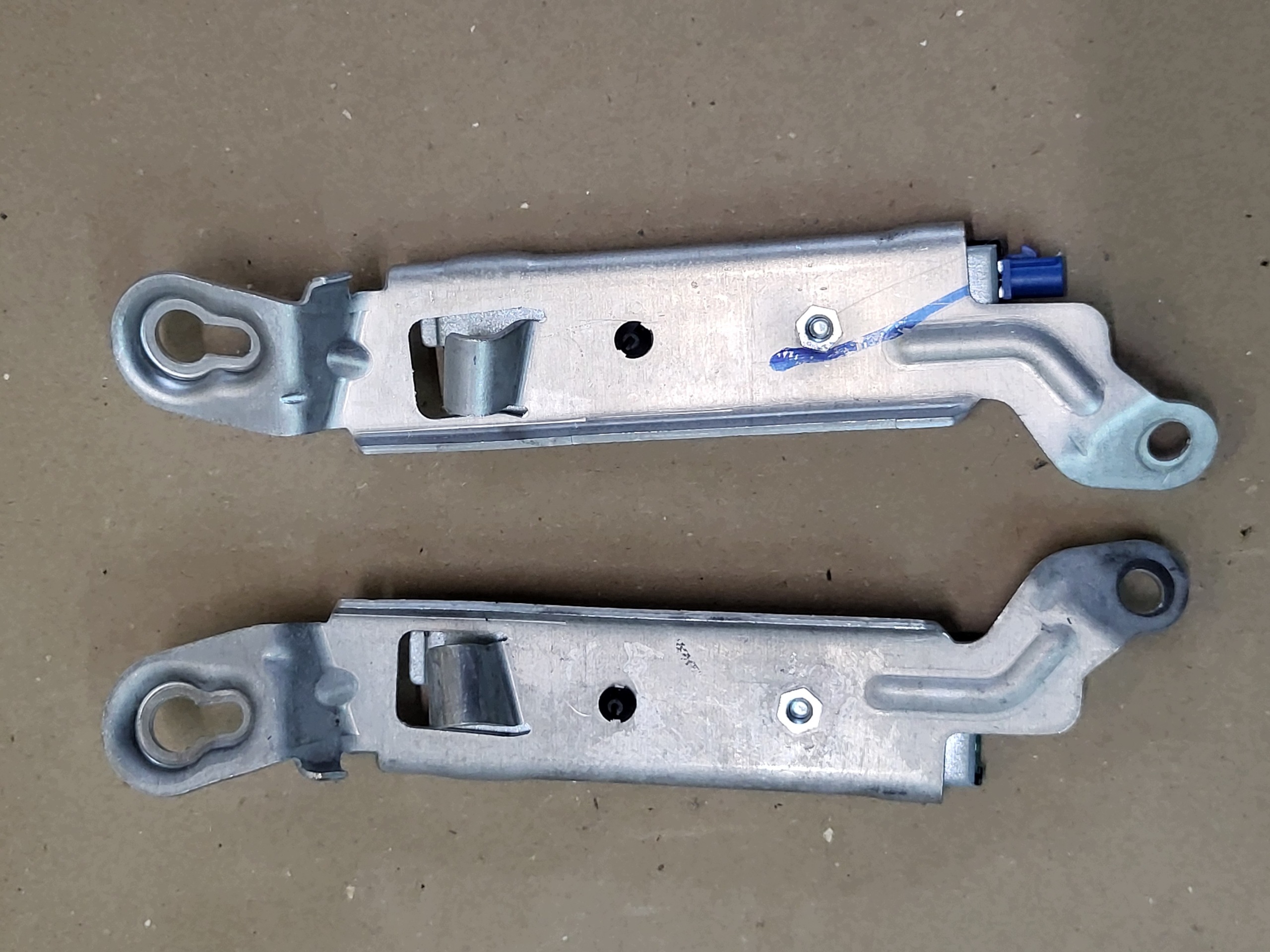 2X amplifier ANTENY holder module MERCEDES ML X166 GL II W166 OE EU