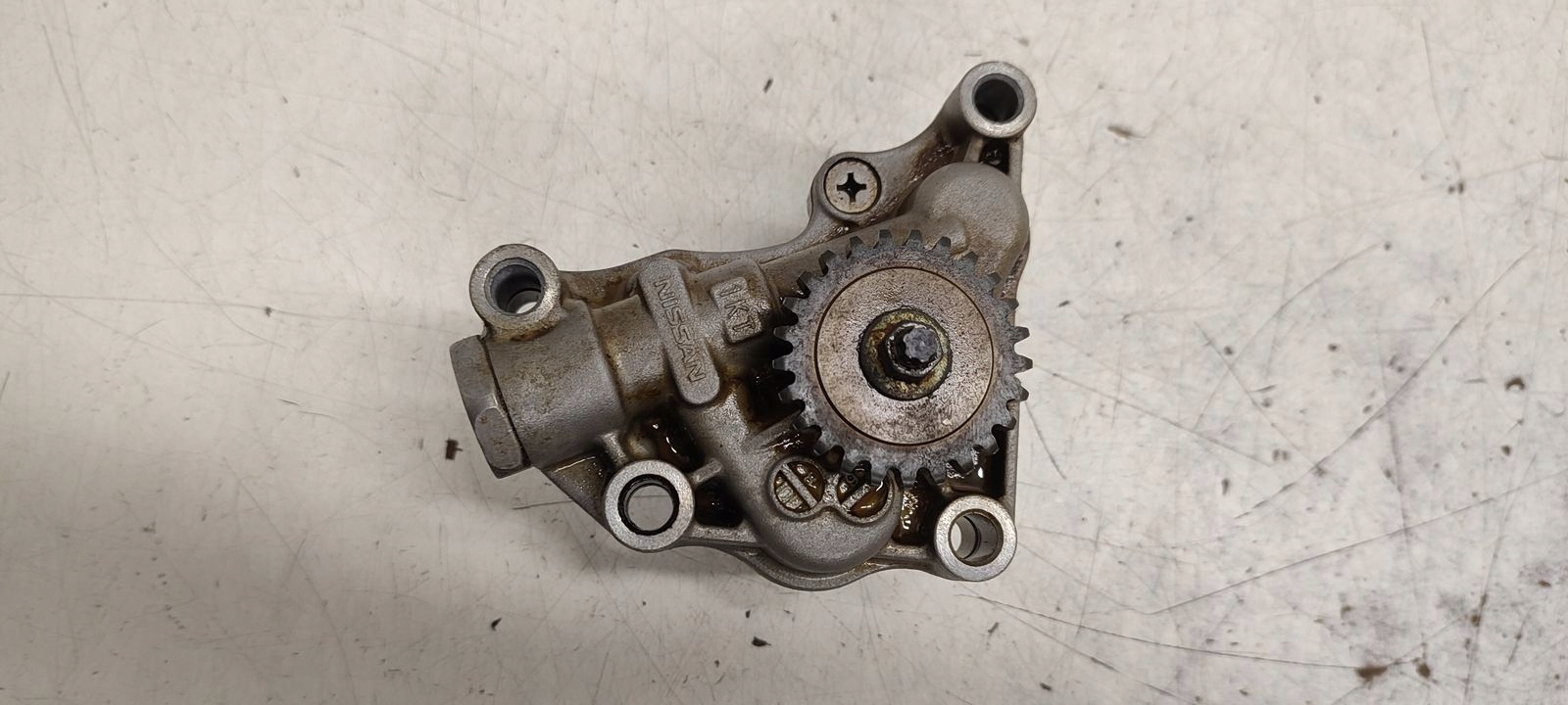 ölpumpe Nissan Qashqai 1,6b 1KT