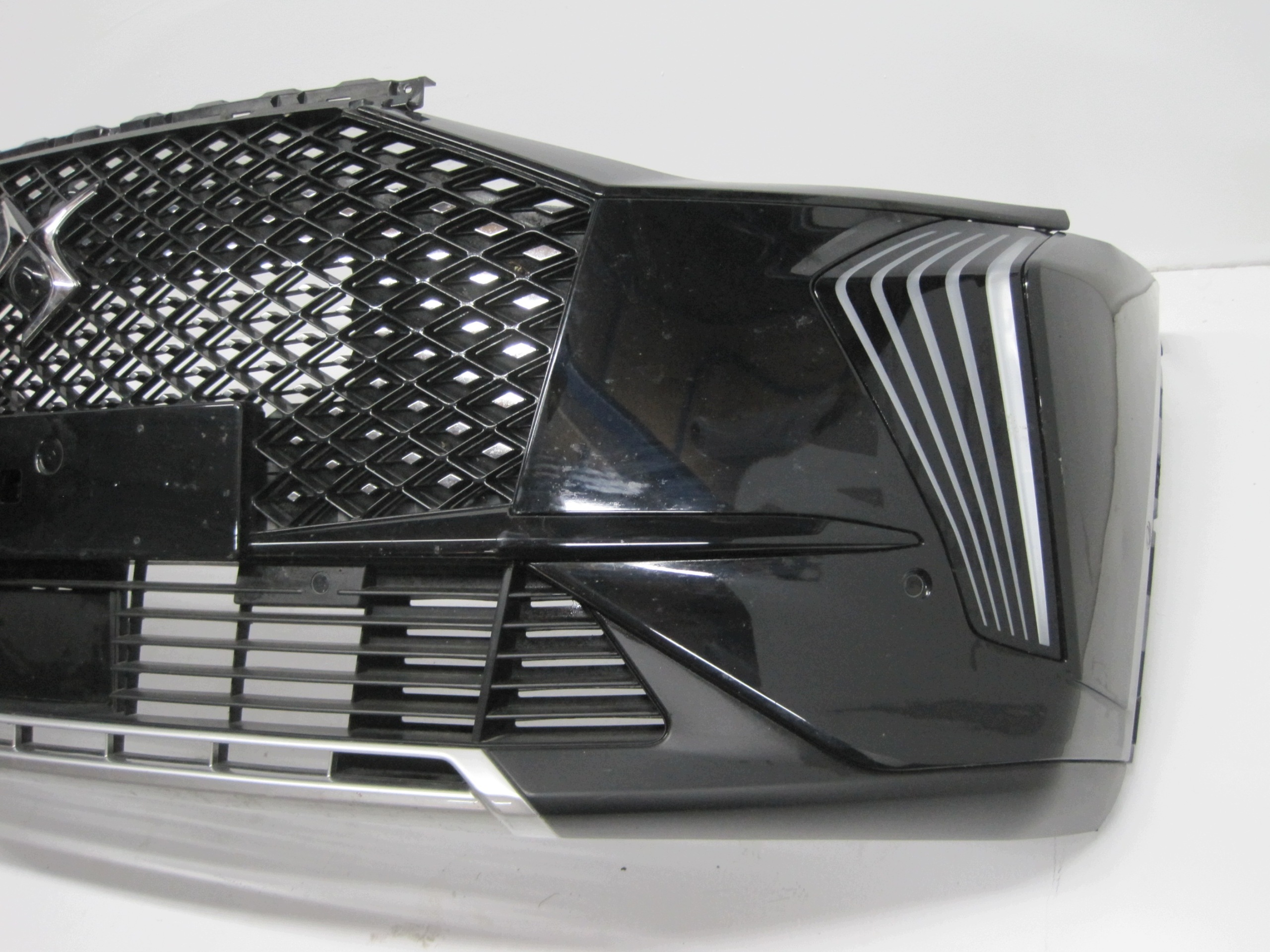 front bumper CITROEN DS7 6 PDC LIFT 24r front