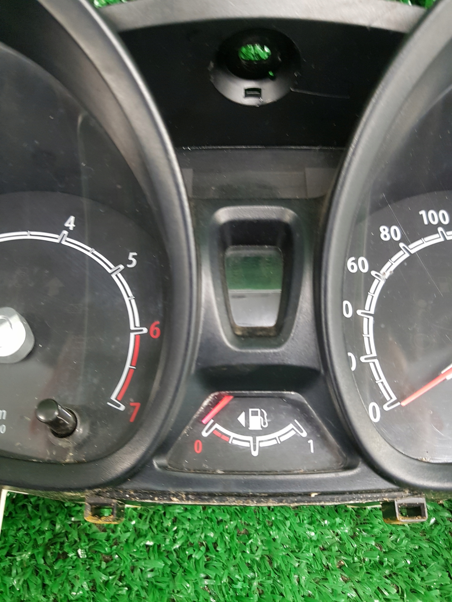 dials dials FORD FIESTA MK 7 1.25 8A6T-10849-AD