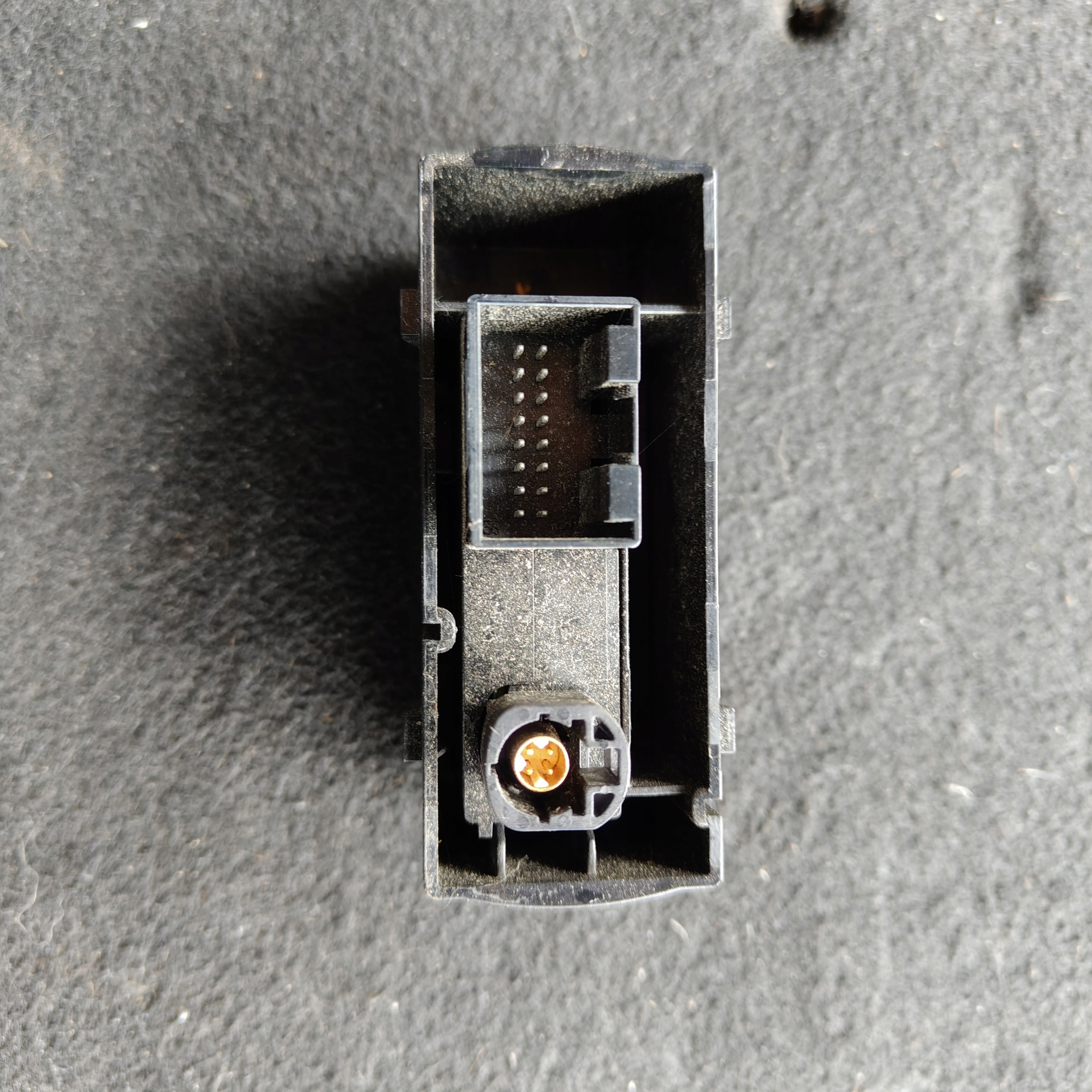 PORT USB AUDI A3 8V 8v0035736a