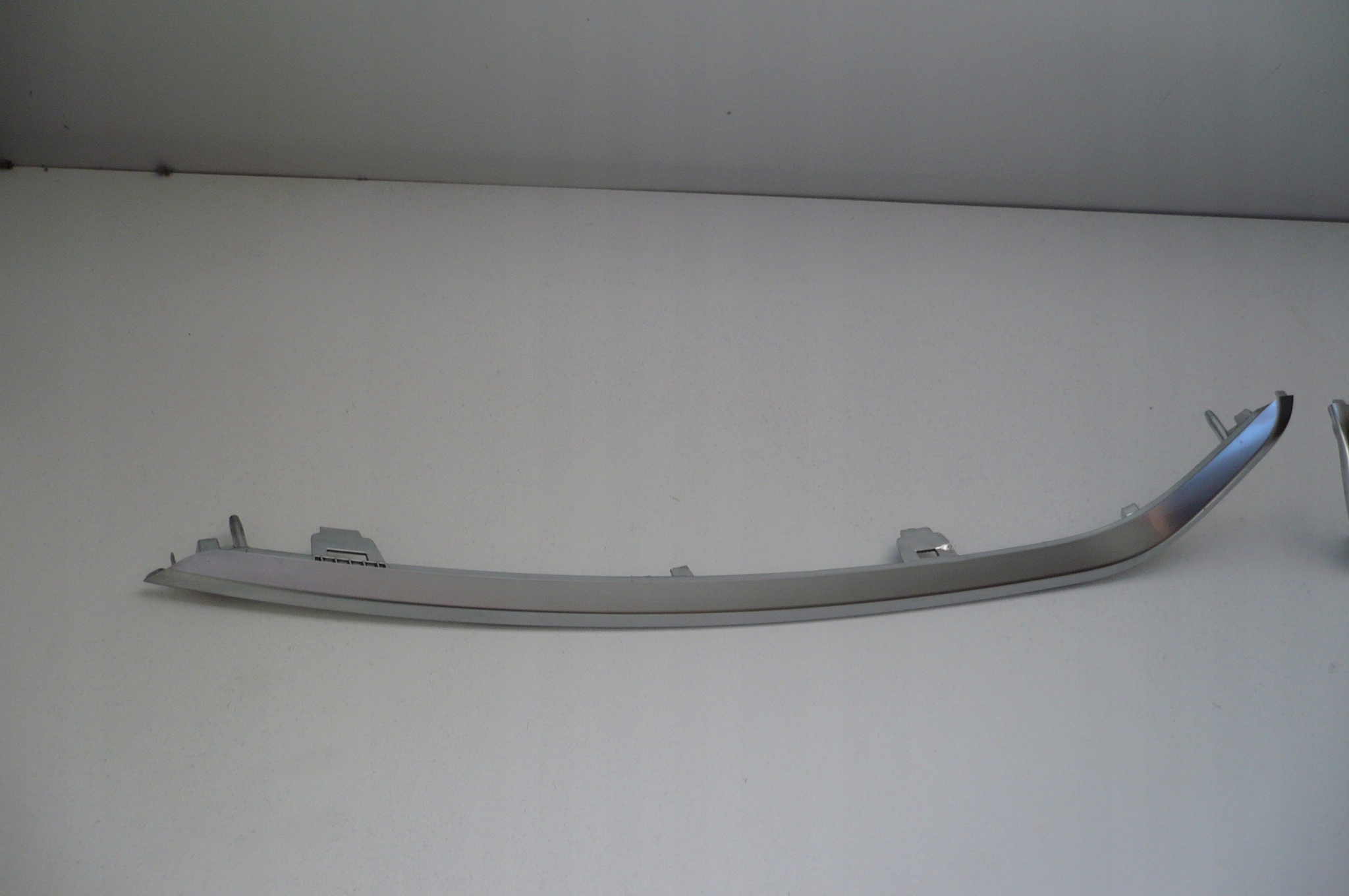 KIA CEED III 3 GT LINE LIFT 21- moulding CHROM of a bumper front right + left