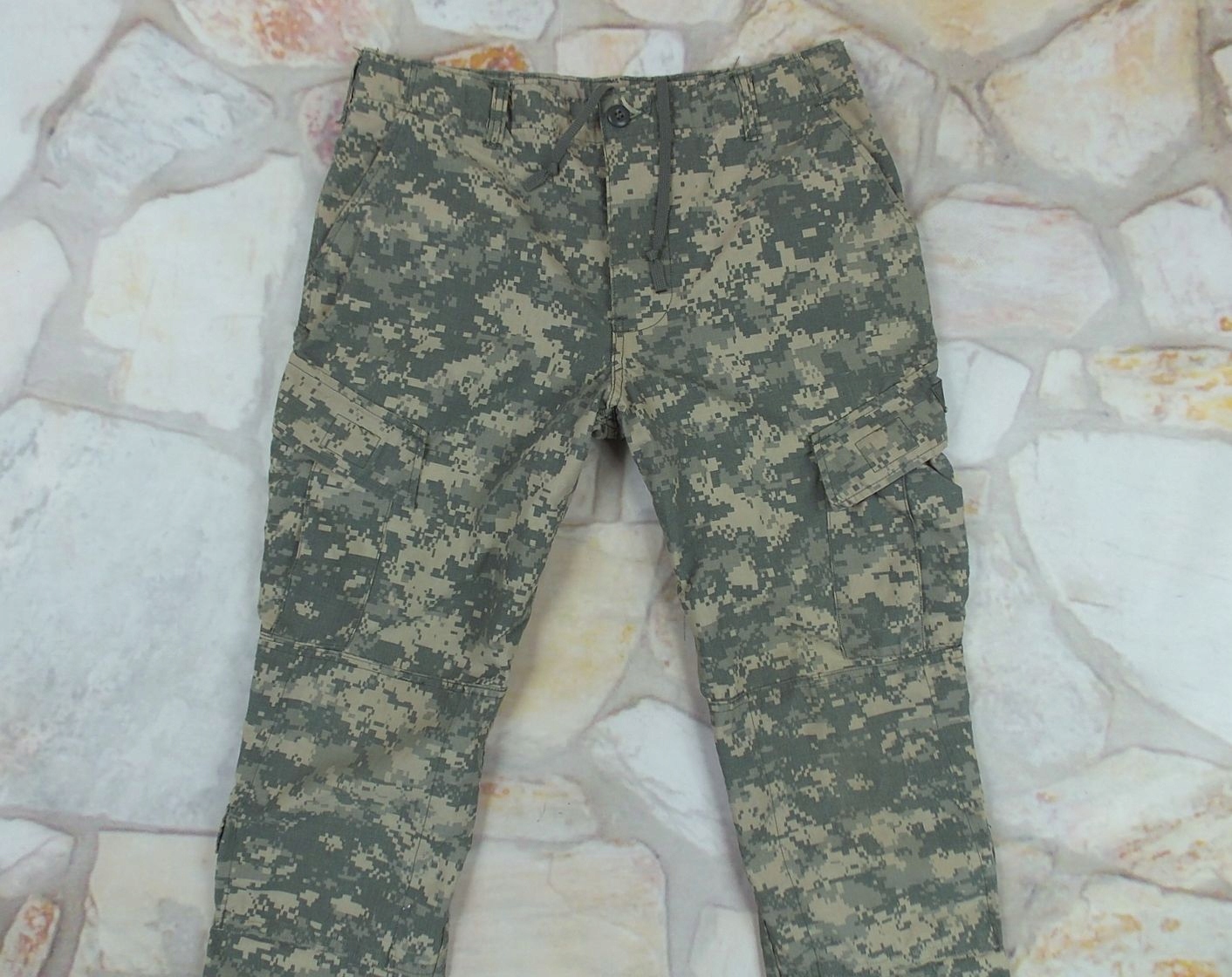 TROUSER ARMY COMBAT SPODNIE KAMUFLARZ M Kod producenta ---