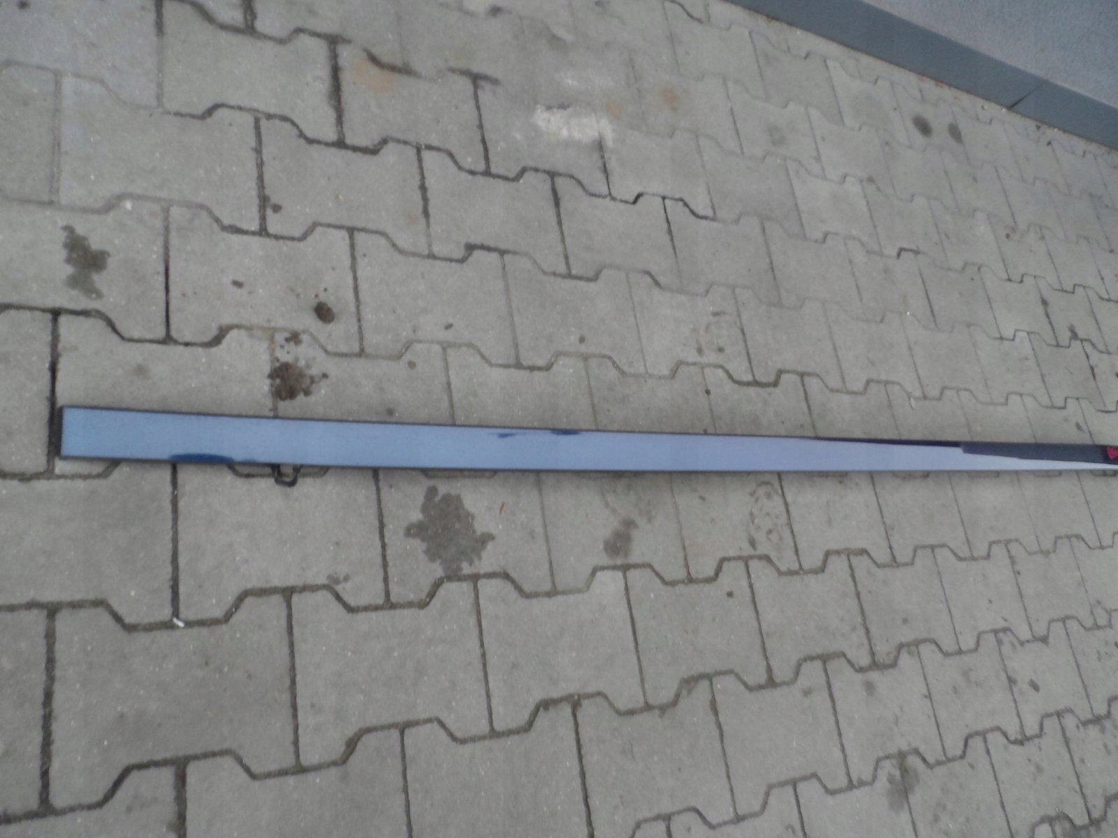 LISTWA DACHOWA PRAWA LAND ROVER RANGE ROVER SPORT Part manufacturer Land Rover original OE