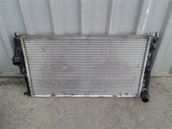 Радіатор водяного охолодження BMW 1 E87 2.0 D дизель