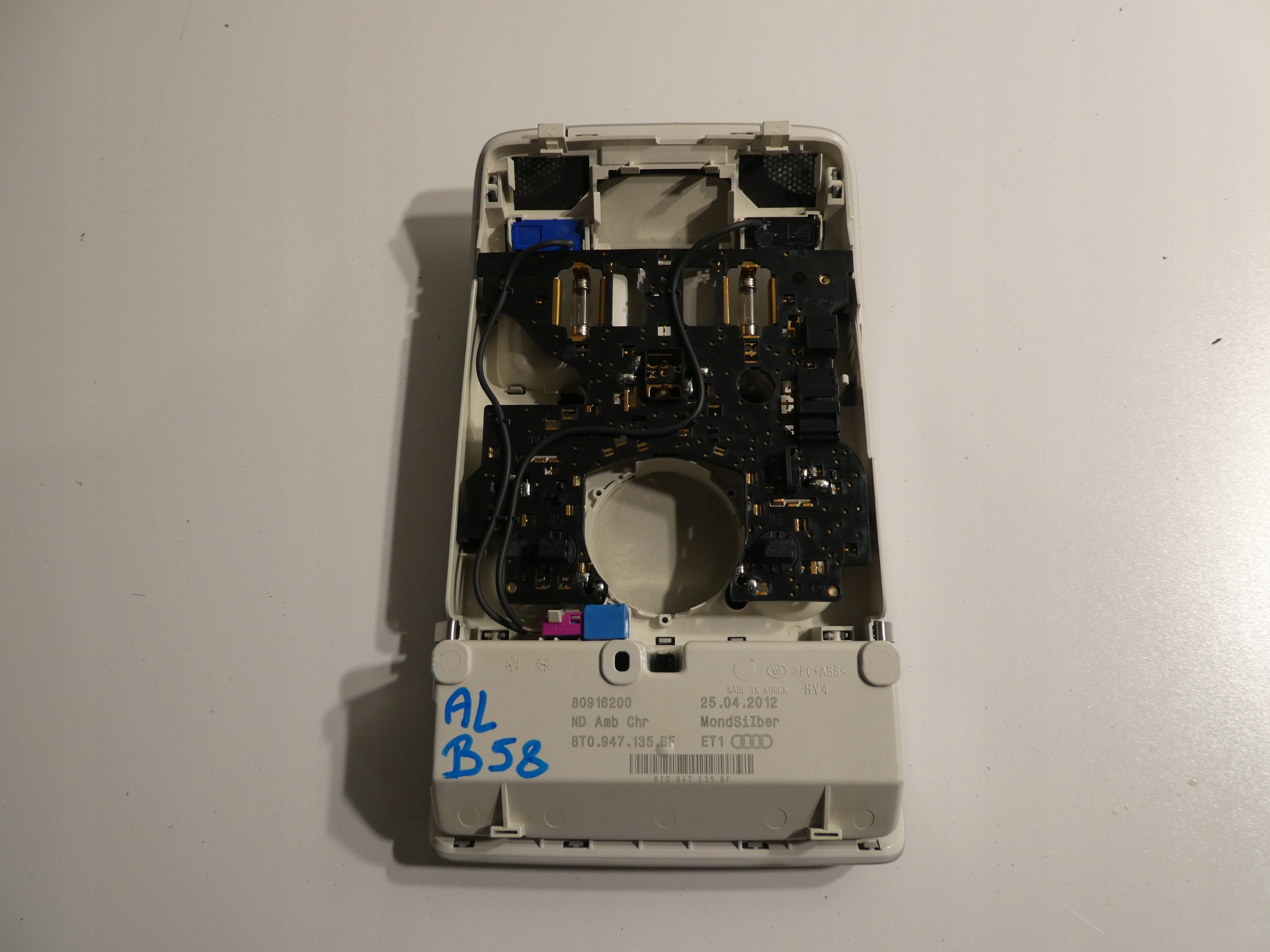 AUDI A4 A5 light lighting cabs 8T0947135BF