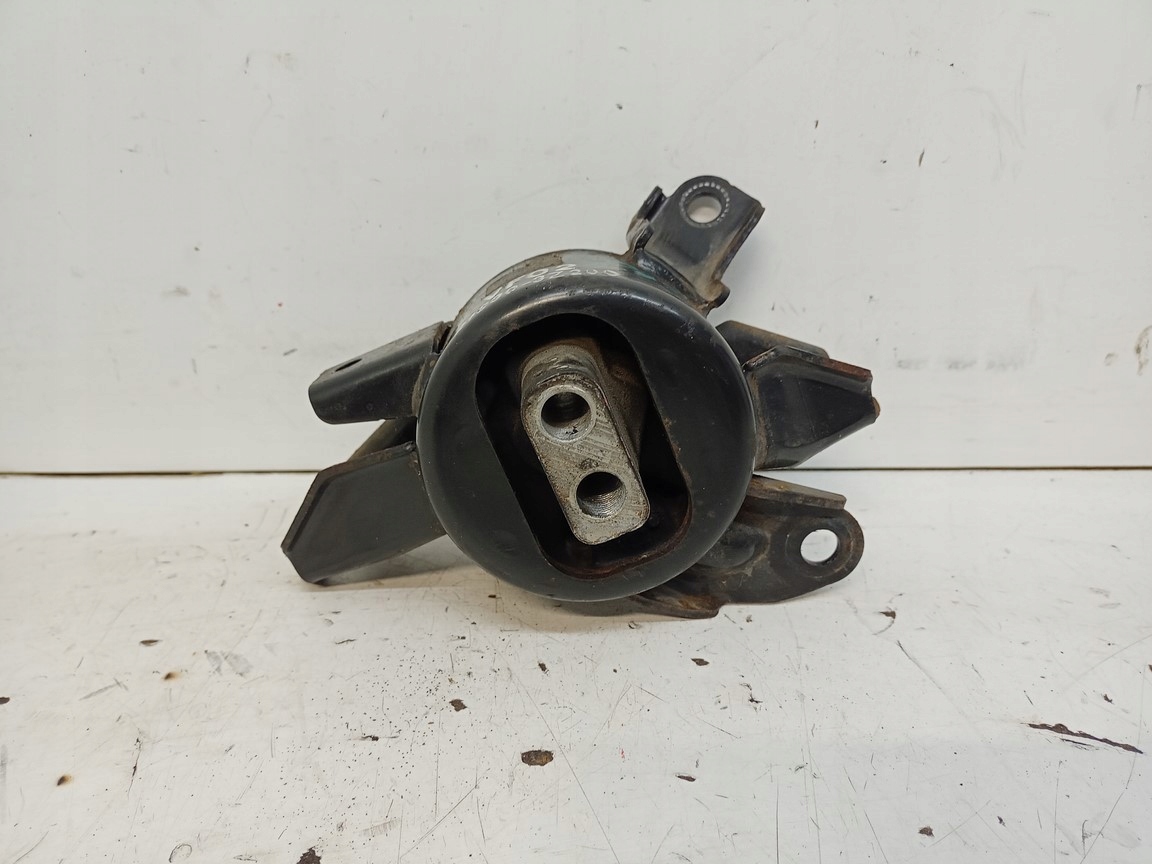 HYUNDAI I40 engine mount 21830-3Z200 2011