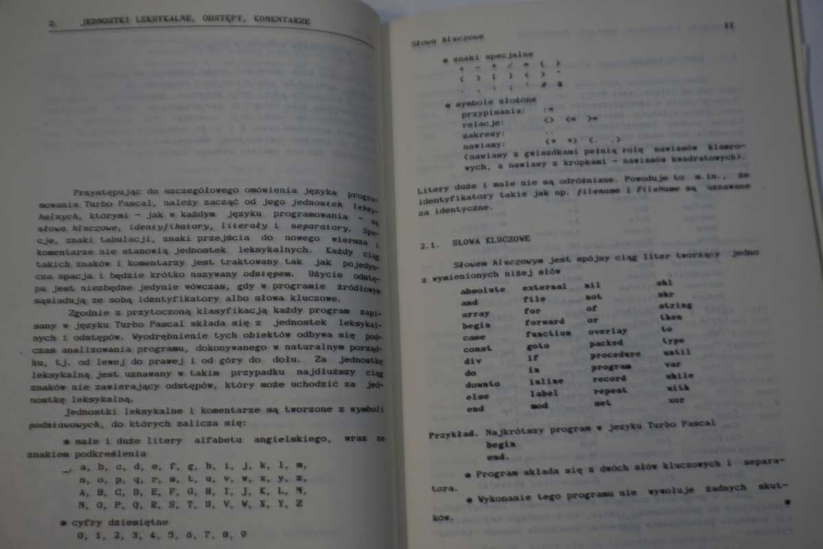 MIKROKOMPUTERY TURBO PASCAL WERSJA 3.0 JAN BIELECKI Nośnik książka papierowa