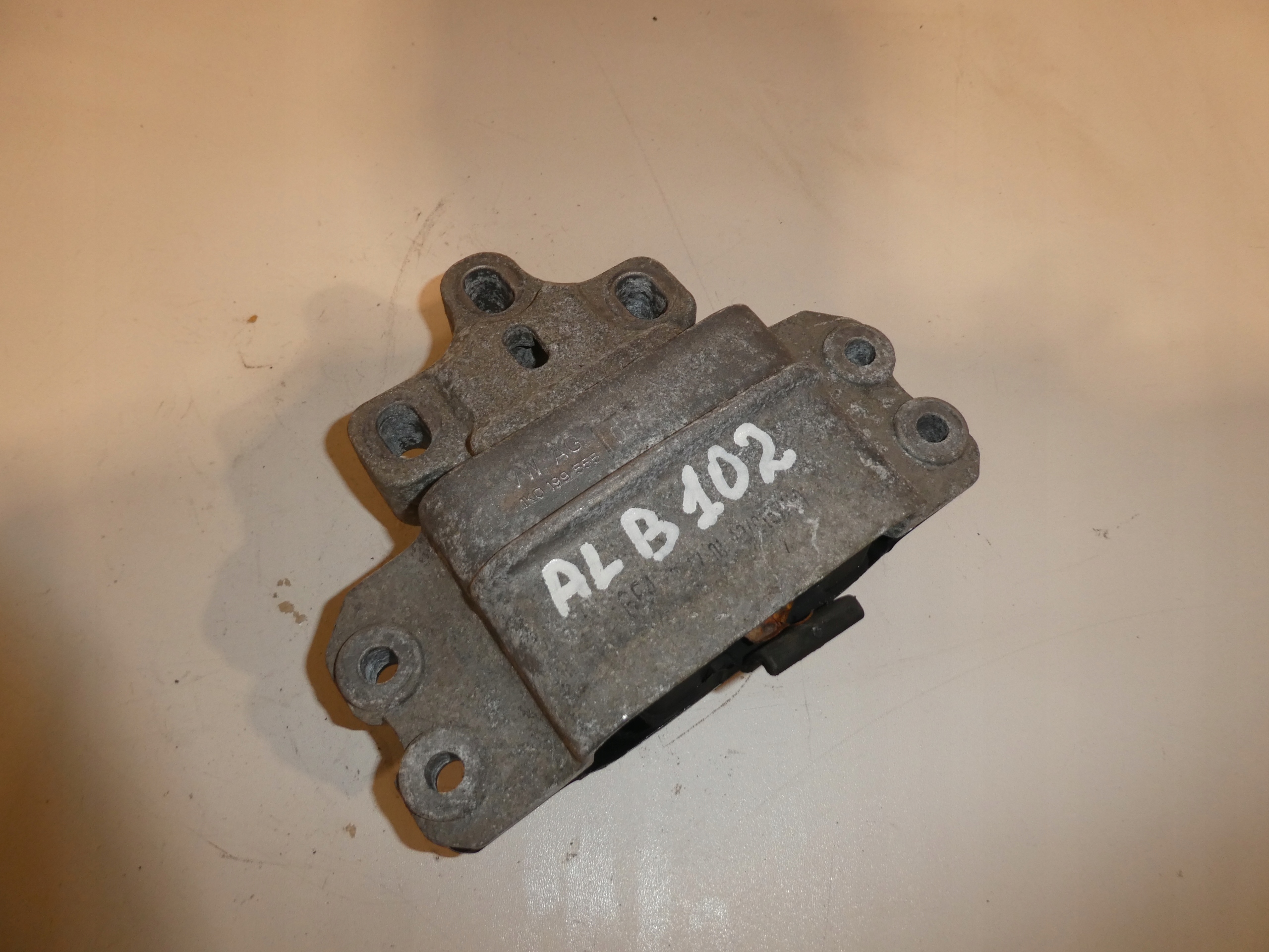 holder engine mount 1K0199555Q AUDI VW SEAT SKODA