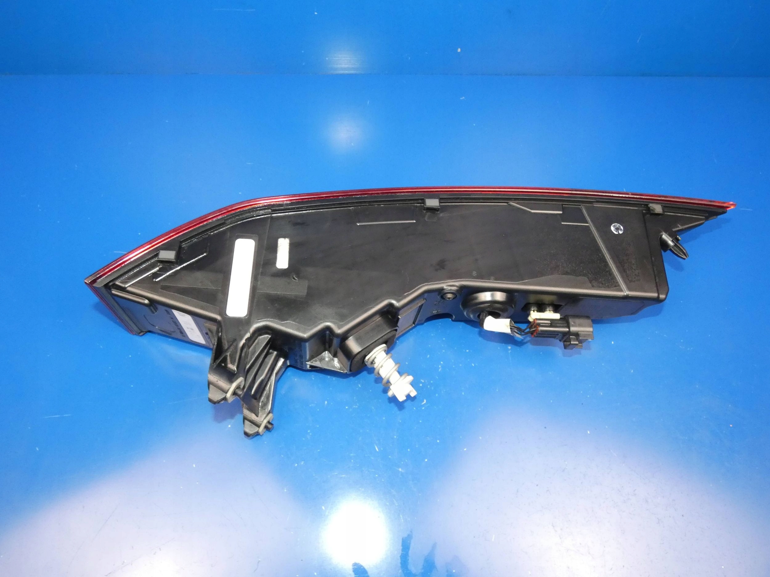 JAGUAR F-PACE X761 light right rear part rear right W fender