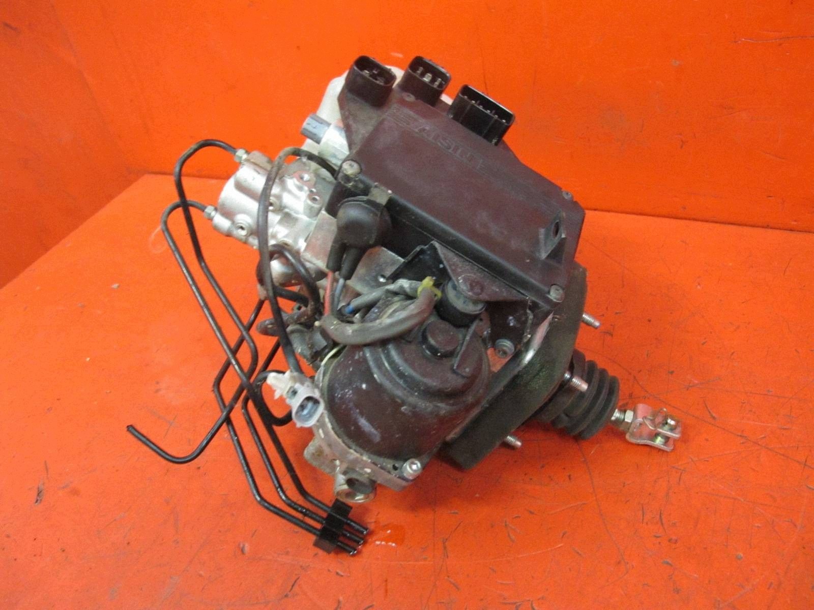 MITSUBISHI PAJERO 4 IV pump ABS control brakes MR569728