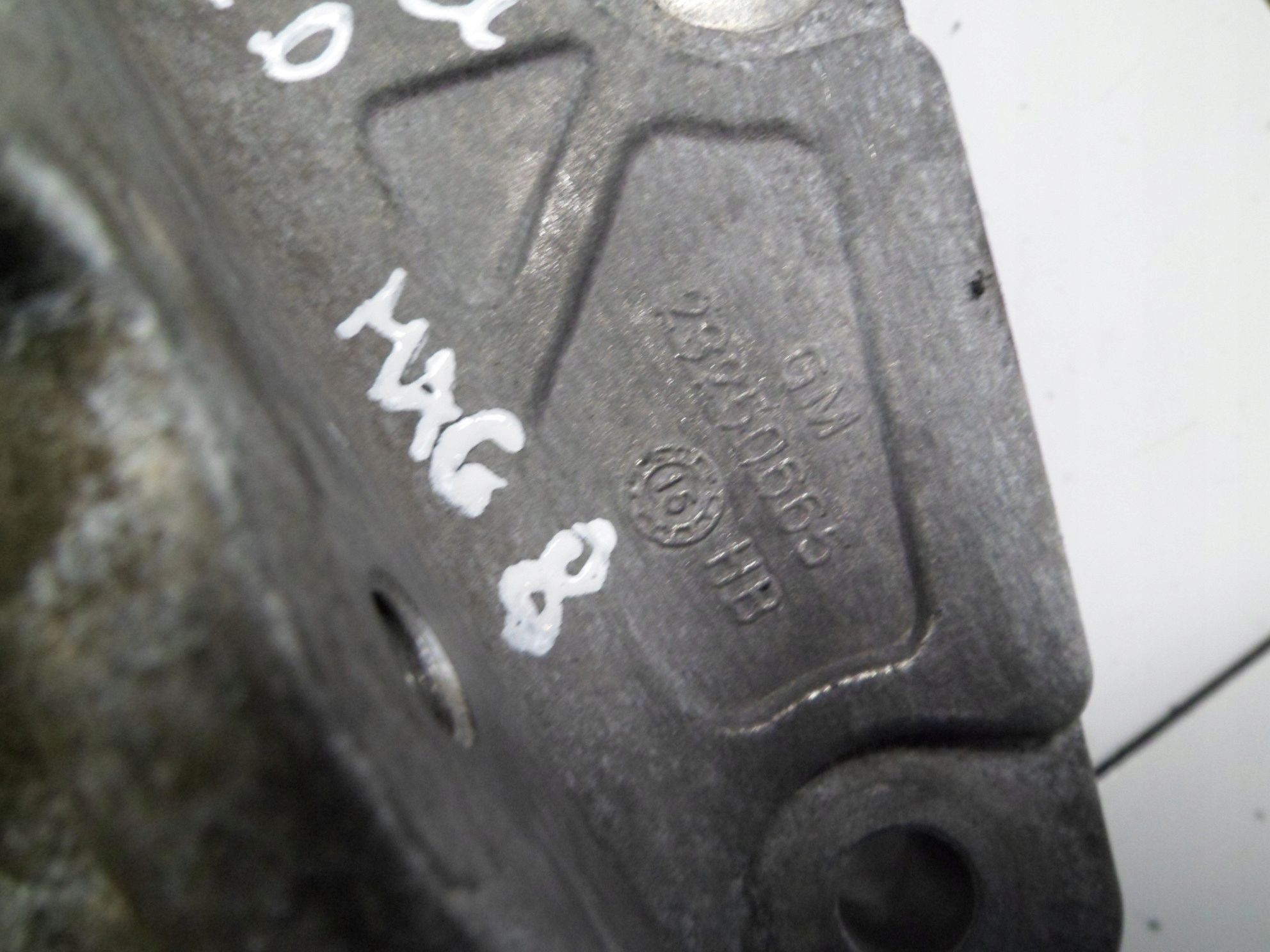 OPEL ZAFIRA B 2.0CDTI B20DTH engine mount 23250665