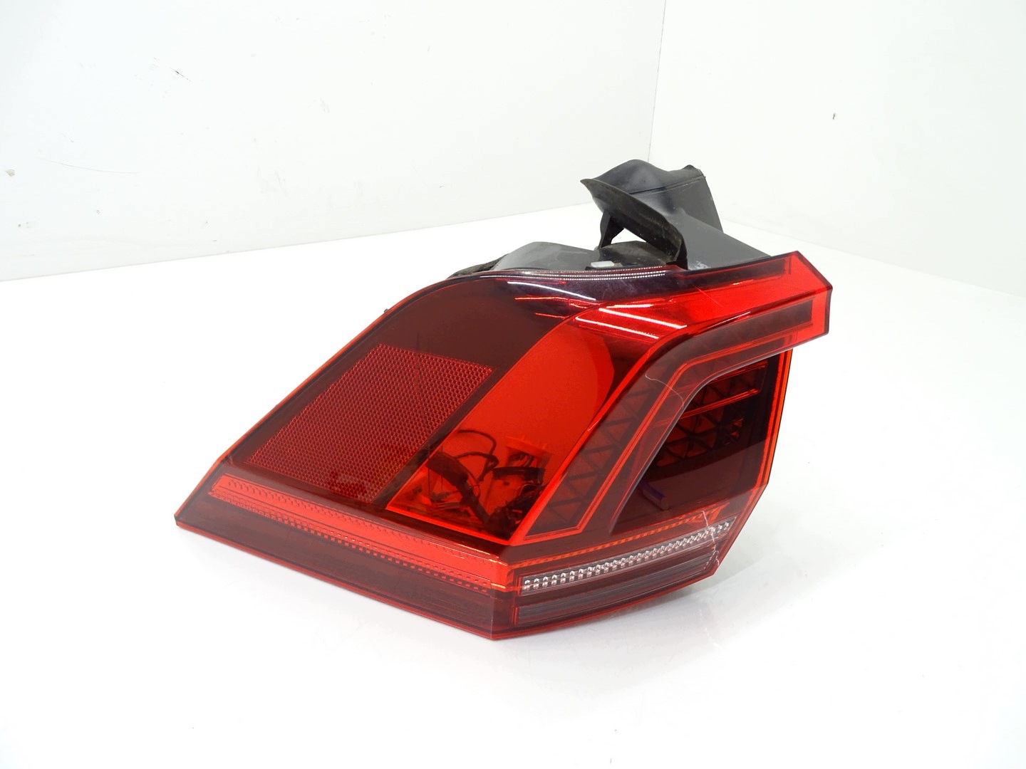light rear left LED rear part VW TIGUAN II 5NA 5NA945207F