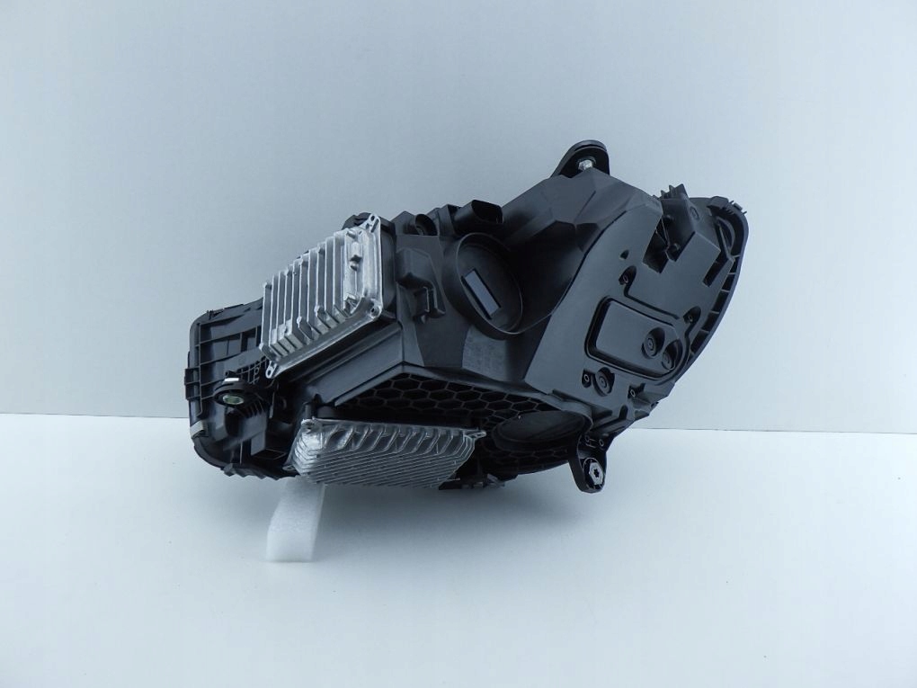 MERCEDES C KLASA 206 W206 FULL LED DIGITAL LIGHT complete light right