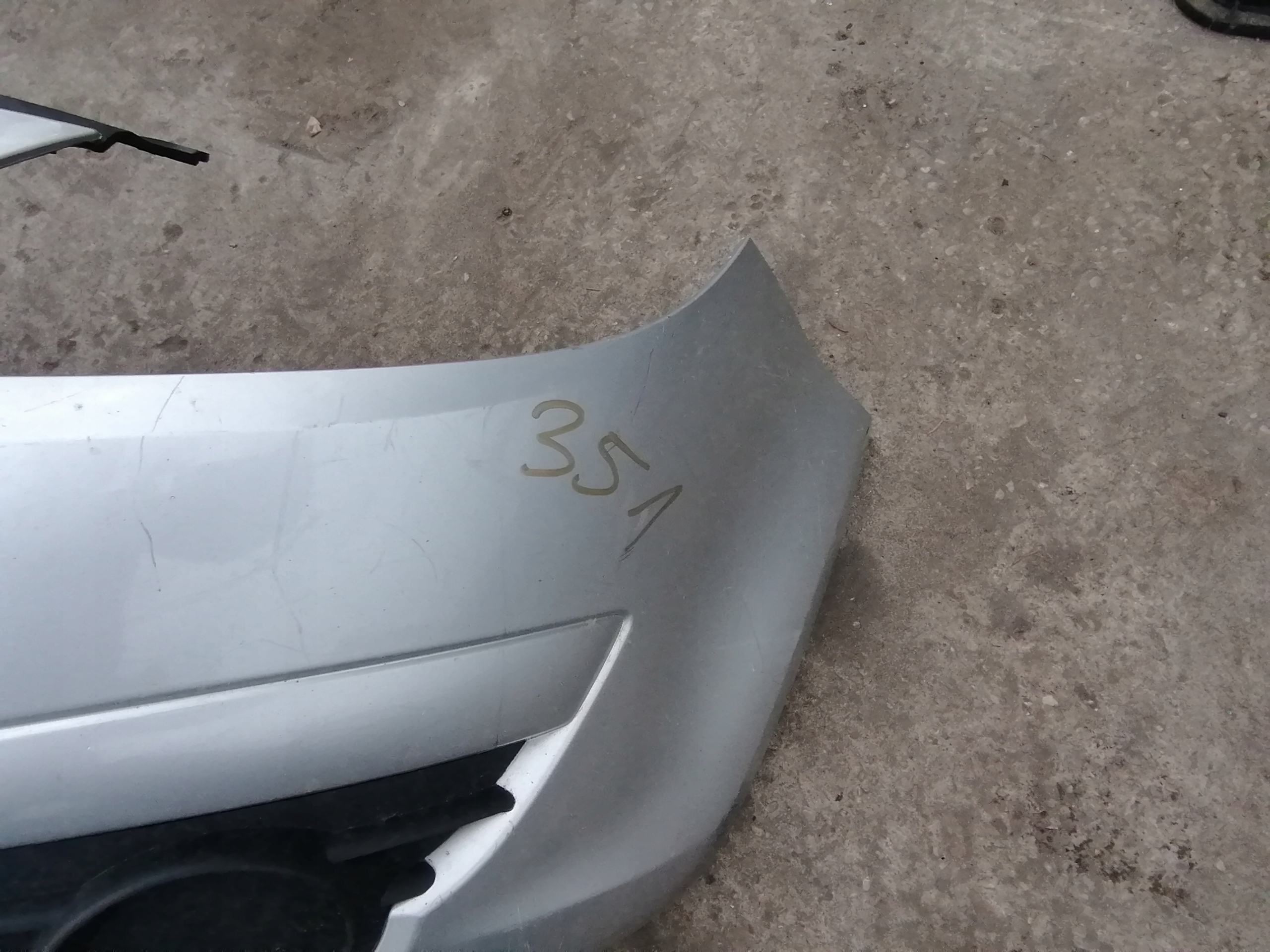 nárazník OPEL CORSA D Z157
