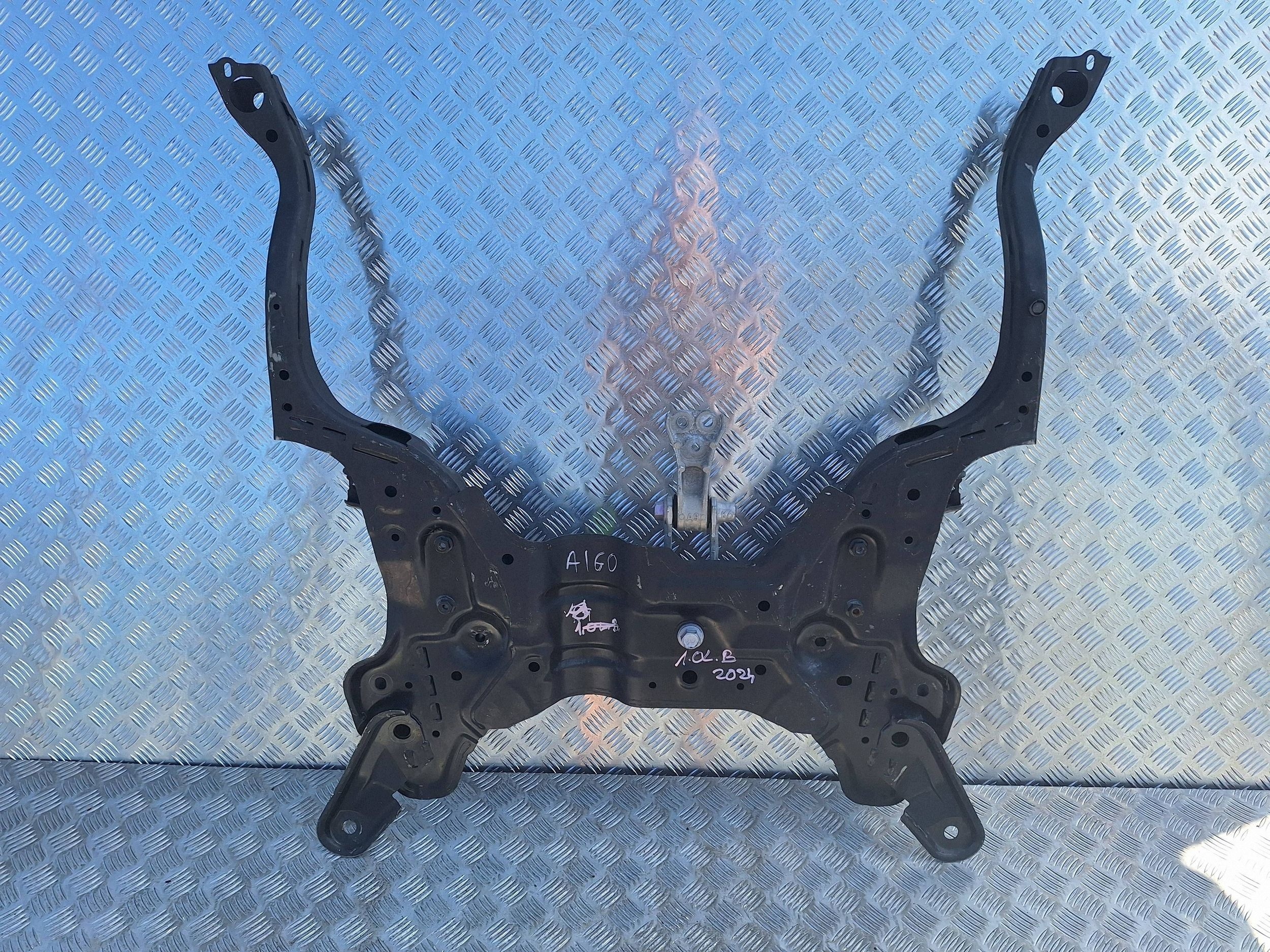 axle beam axle beam subframe TOYOTA AYGO X 22-26