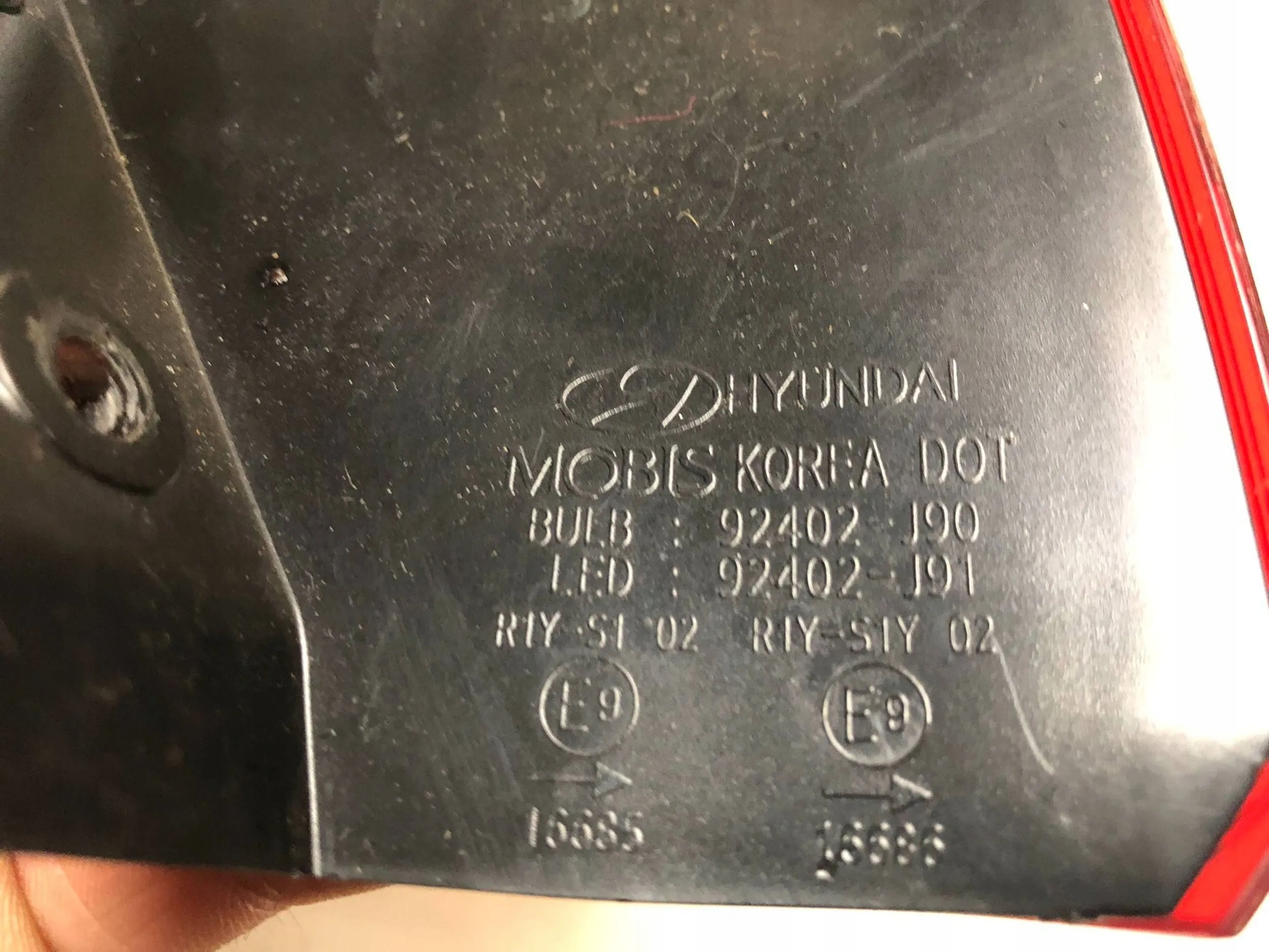 Lampa tył prawy Hyundai Kona I 2018 Numery katalogowe zamienników 16666