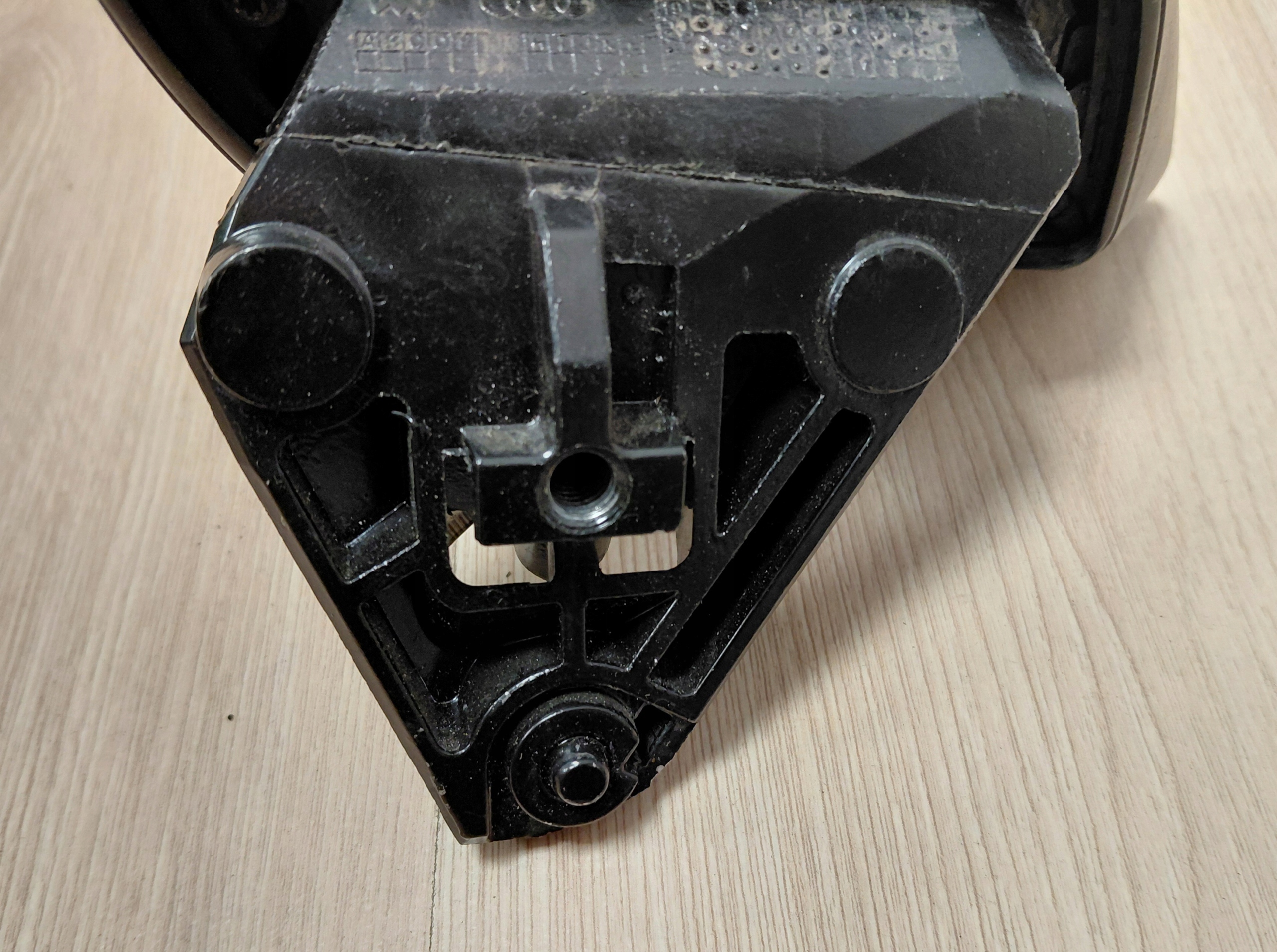 AUDI Q7 II 4M Support plaque Gauche Rétroviseur EUROPA OE