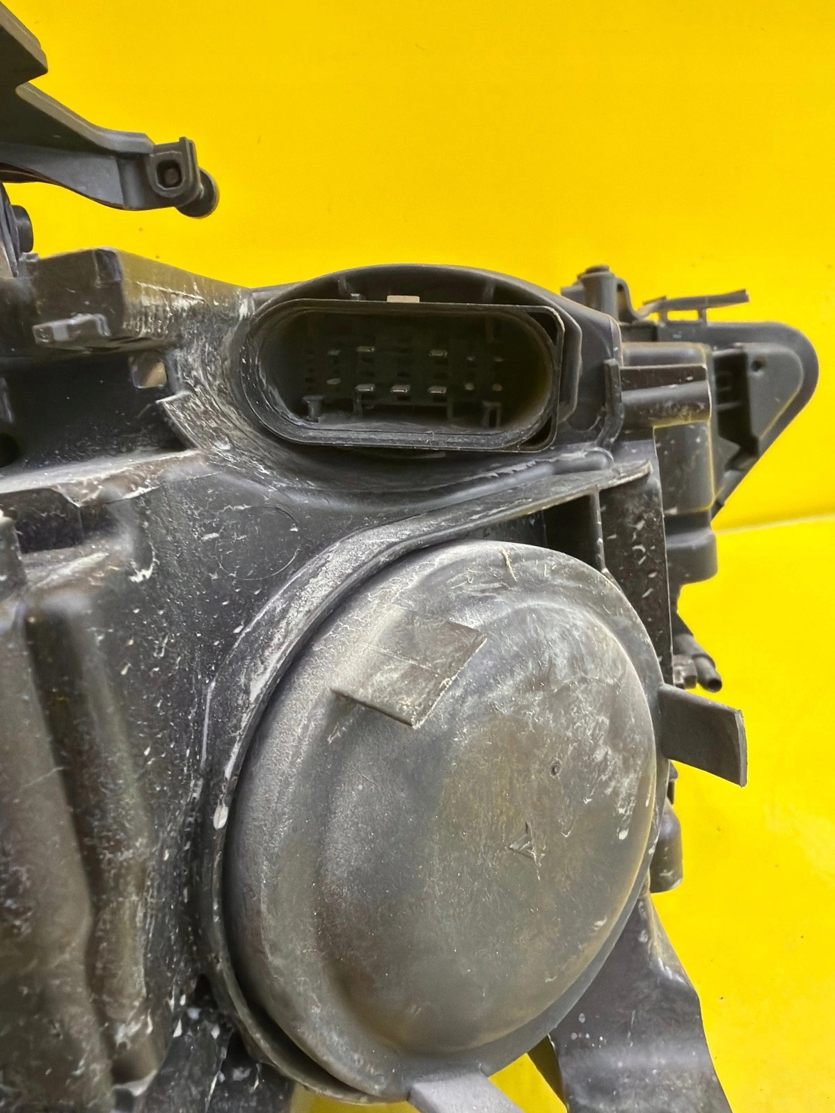 light left Audi A4 B8 8K0 Lift 2012-2016 Bi-Xenon 8K0941043C