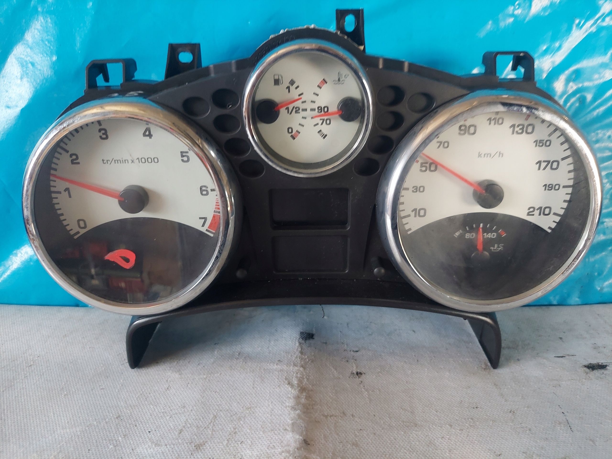 dials clock PEUGEOT 207 1.6 16V 9662904080