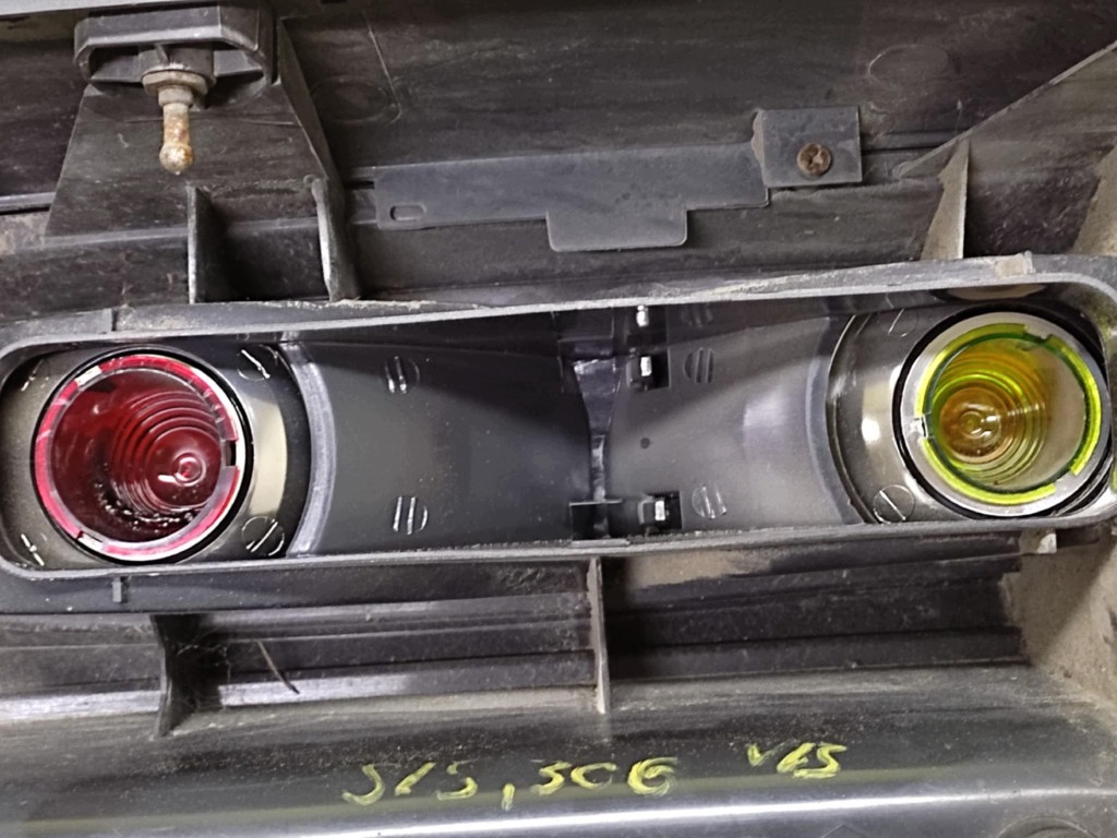 RENAULT TRAFIC II licht links heck 8200336835