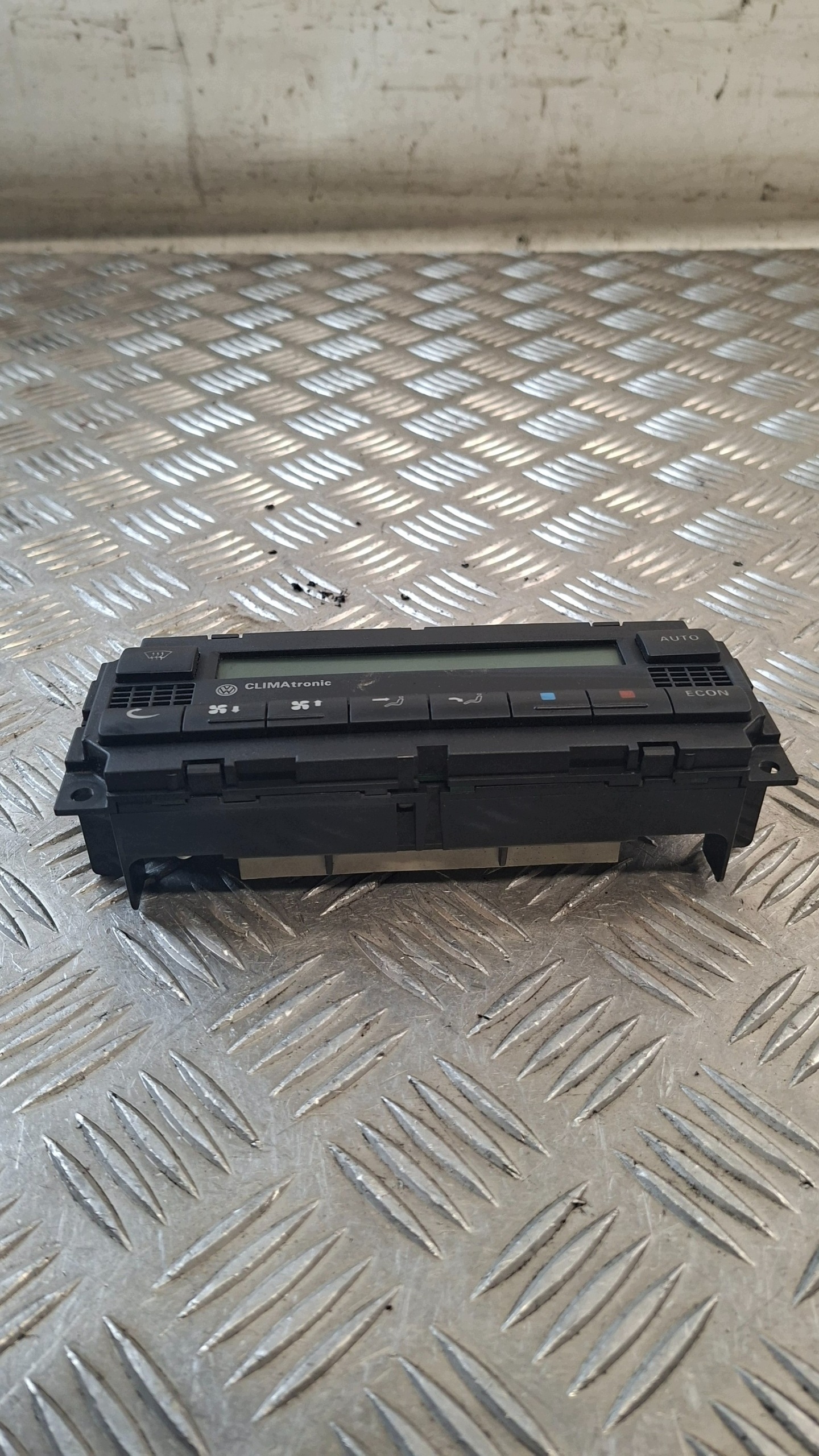 PANEL alimentation d'air KLIMATRONIK VW GOLF IV