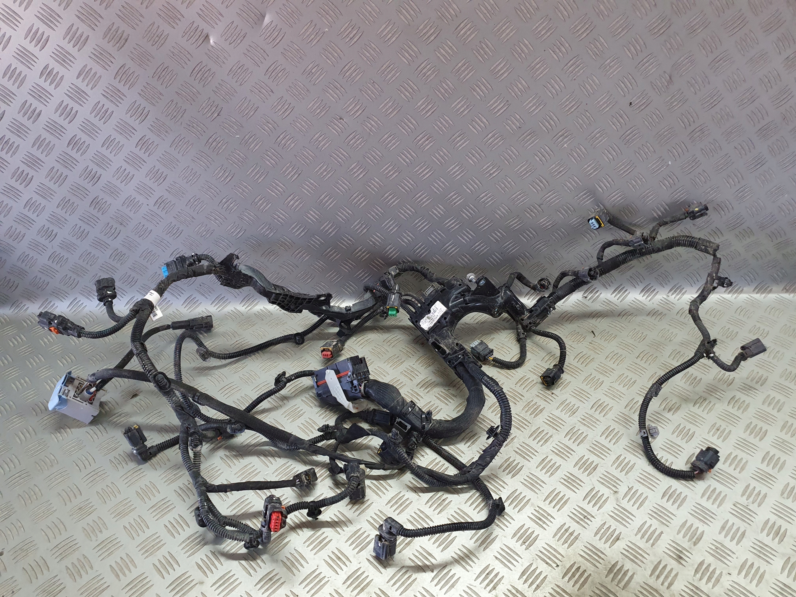 ЖГУТ ПРОВОДОВ УСТАНОВКА ДВИГАТЕЛЯ GRANDLAND X 1.6 CDTI