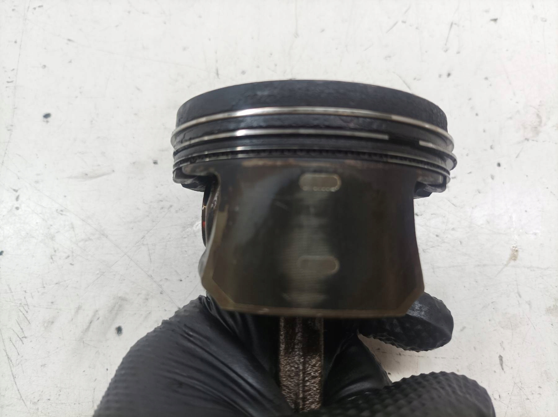 piston connecting rod 1.4 16V Opel Corsa V (2014- ) E