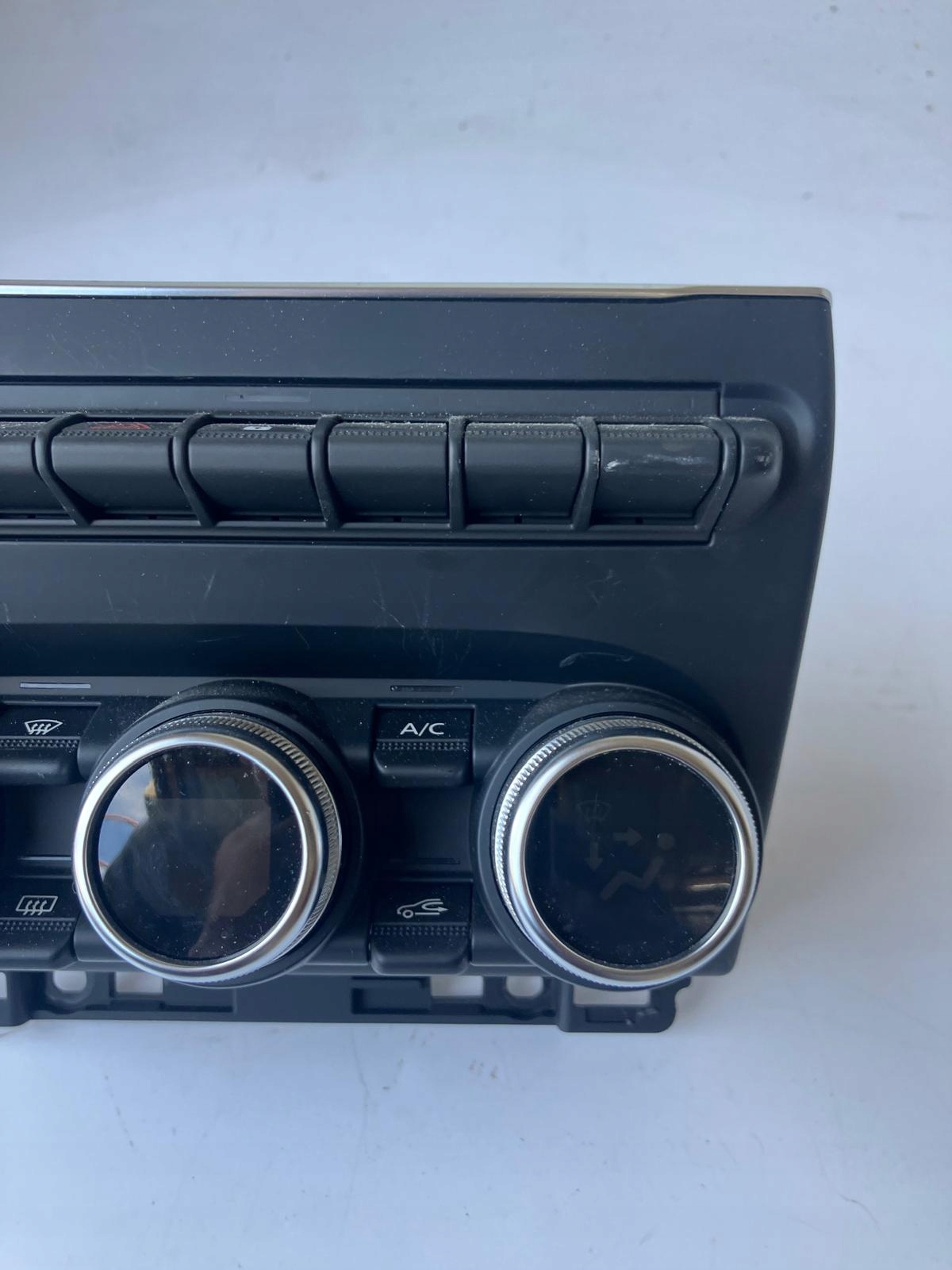 Unite commande clima Commandes RENAULT ZOE II LIFT 275100936R