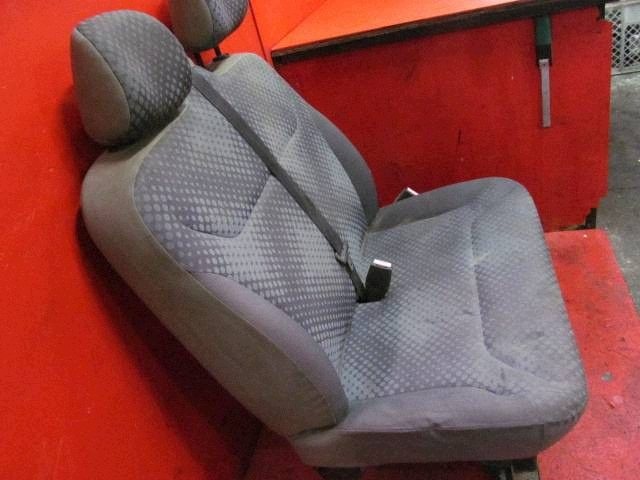 RENAULT TRAFIC 2 II VIVARO A PRIMASTAR 2001-2014 Sitz LAWKA Sitz