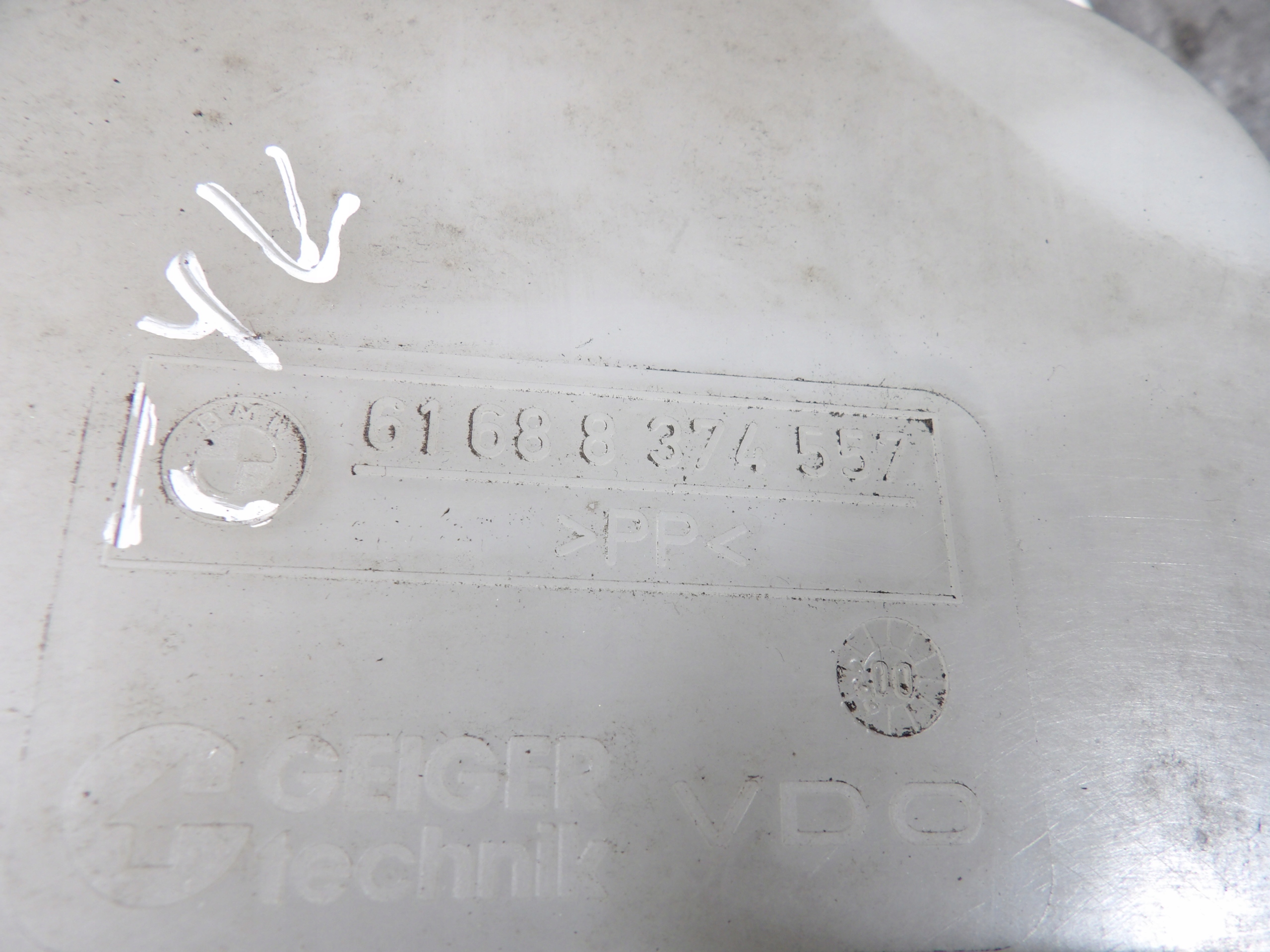 BMW E46 tank washers 2,0D 61688374557