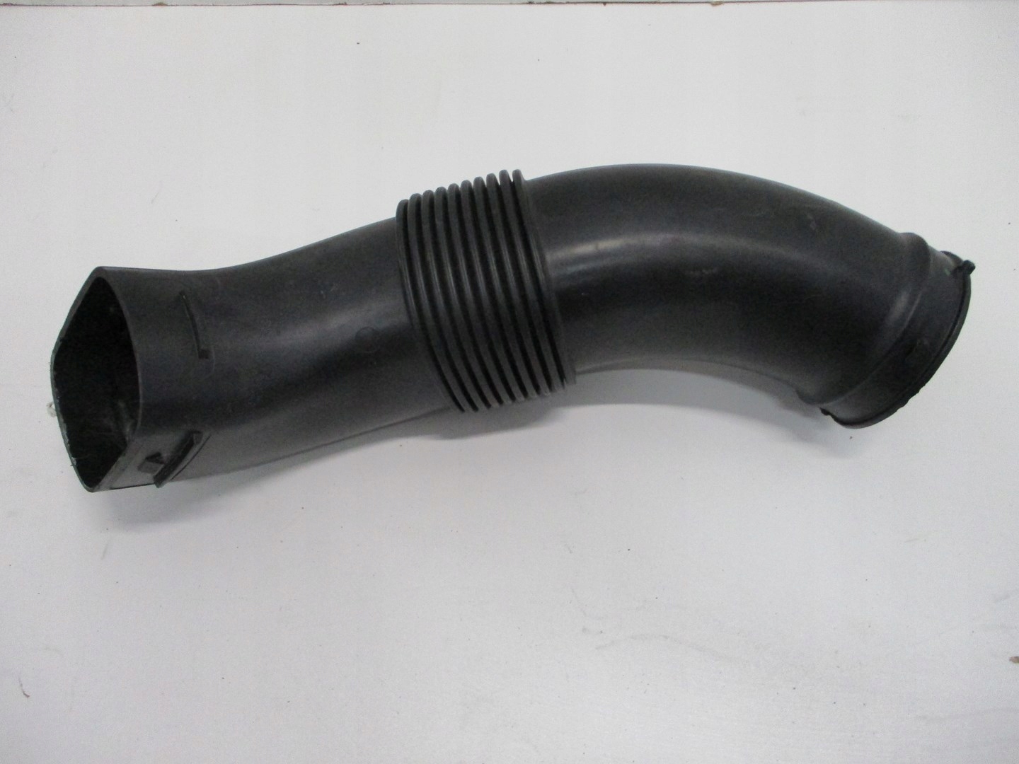 pipe intake air 8053369 72143694