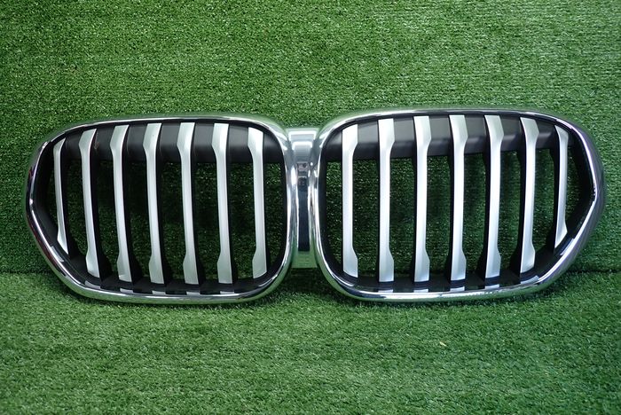 BMW X1 F48 LIFT 19- Grille
