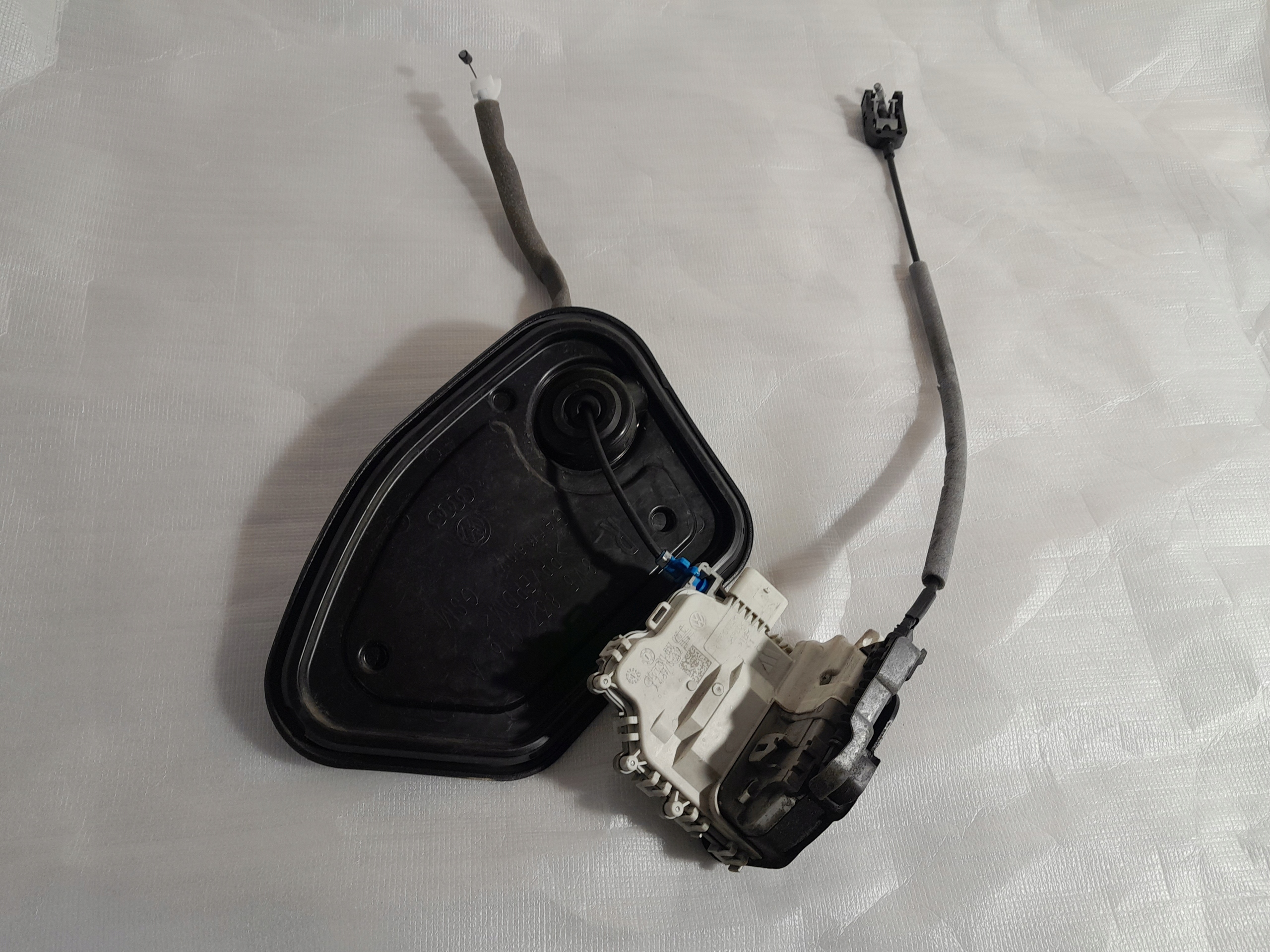 AUDI A3 S3 8V lock door 8X1837016C