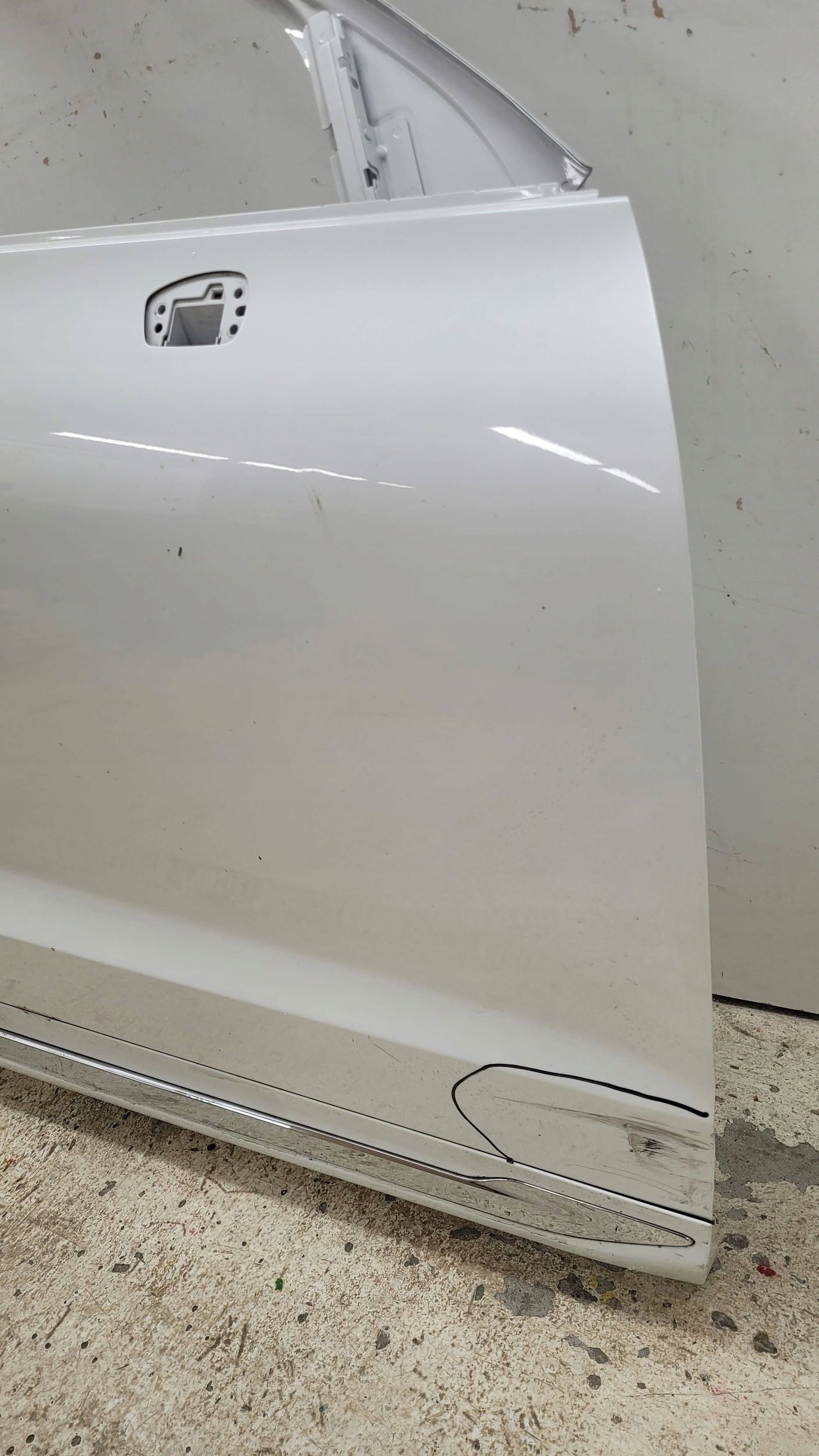 VOLVO XC60 II 2 17- DRZWI PRZÓD PRZEDNIE PRAWE FV Strona zabudowy przód - prawa