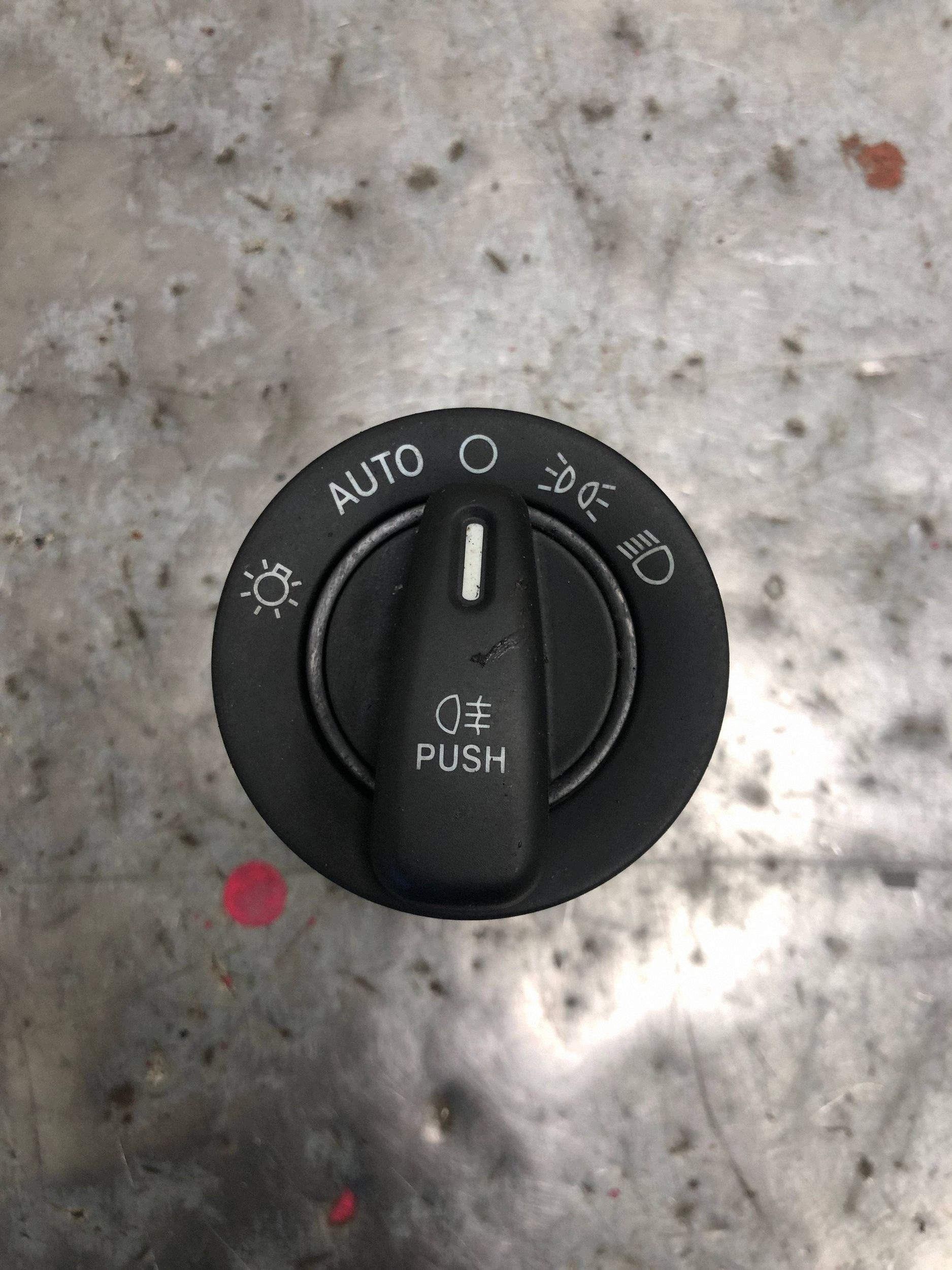 switch light switch MASERATI QUATTROPORTE VI 53253045AA