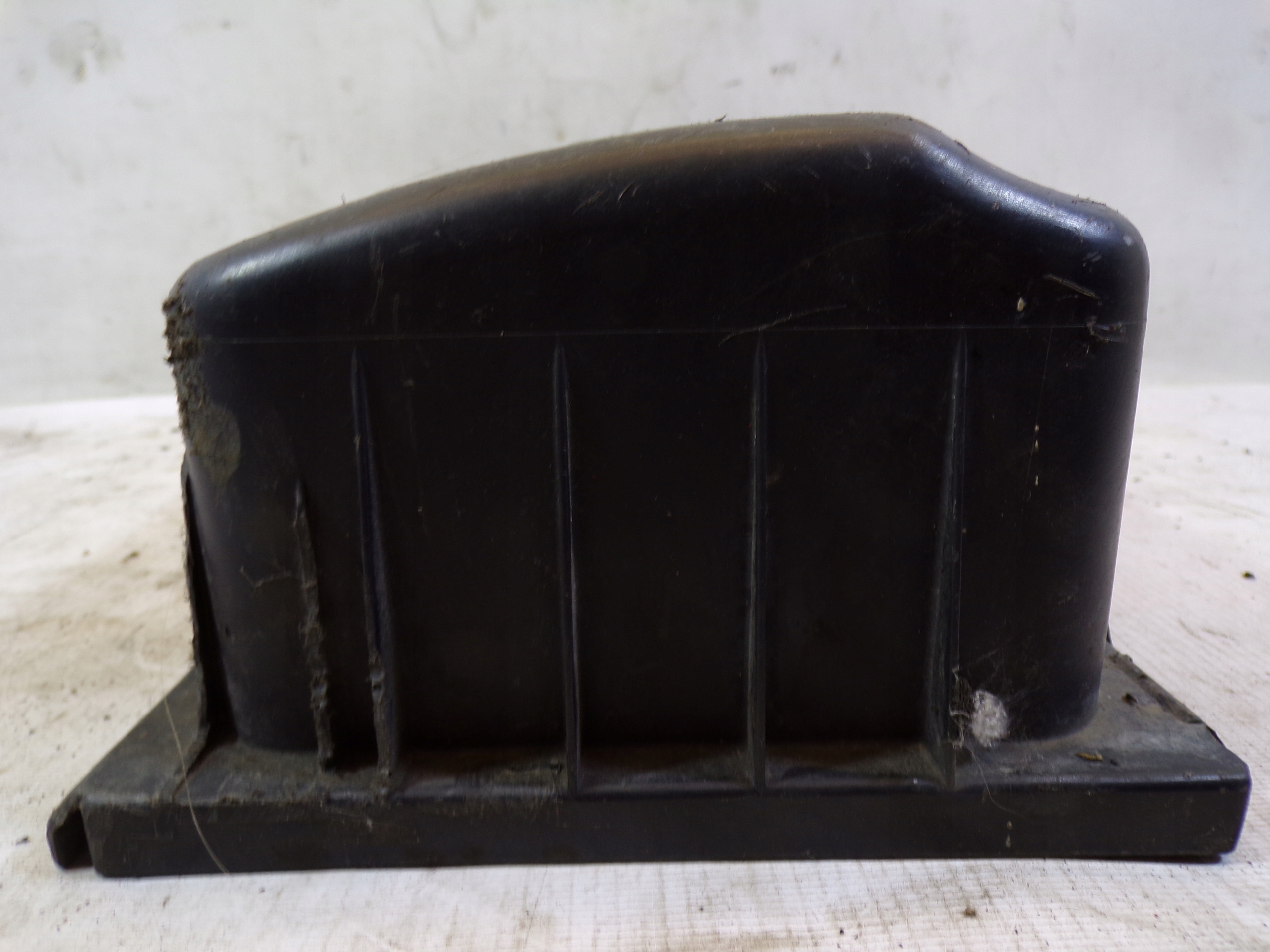 Abdeckung OBUDOWY filter luft OPEL KADETT GSI 2.0 C20XE 90265589