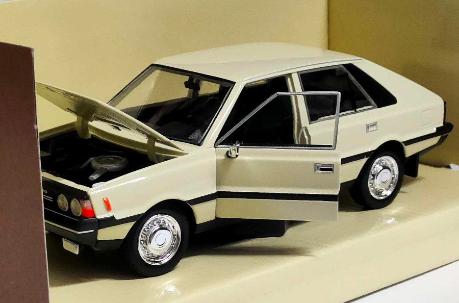 Welly Model Auta Fso Polonez 1500 Mr 1978 Měřítko 1:24 Otevírací Maska