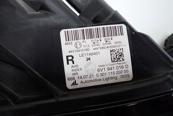 SKODA FABIA III LIFT 18- reflektor right light right 6V941016D
