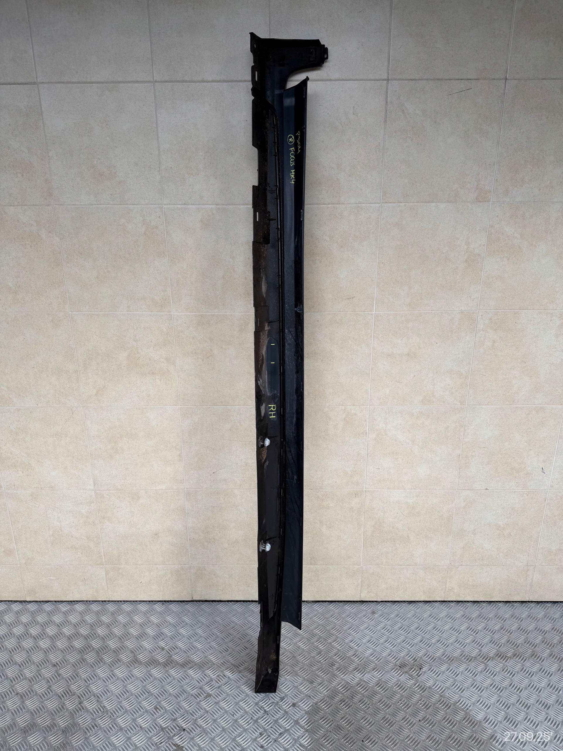 moulding threshold right FORD FOCUS MK4 ST-LINE JX7B-A10154-B