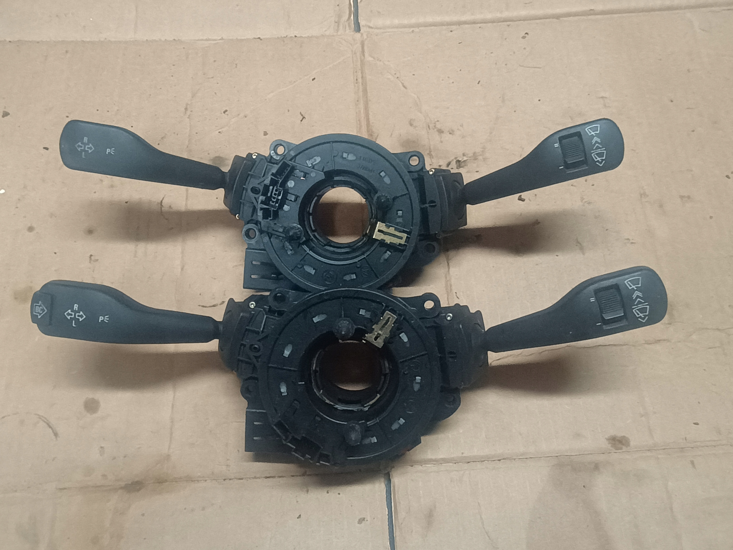 steering wheel levers and controls 8363664668 BMW E46