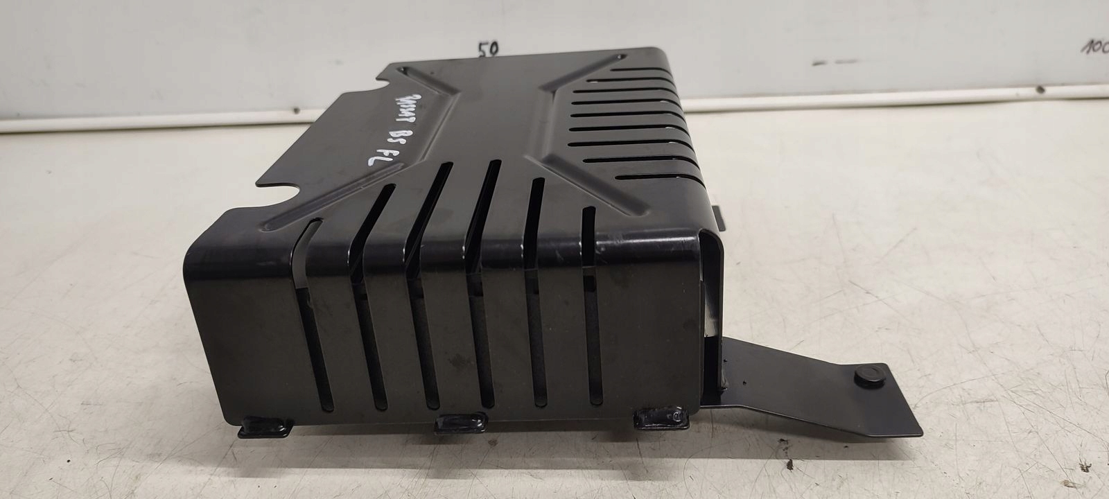 amplifier VW Passat B5 3BG 1,9 TDI