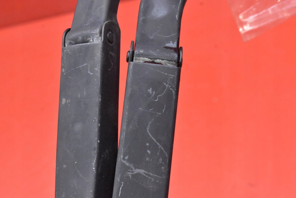 wiper arm front EU SATURN VUE 2 II 07-10