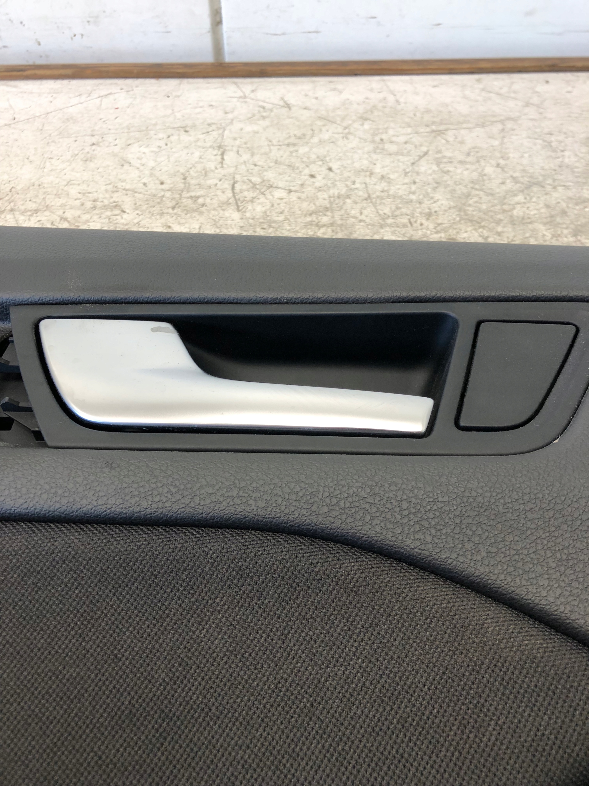 side door left rear part AUDI Q5 8R