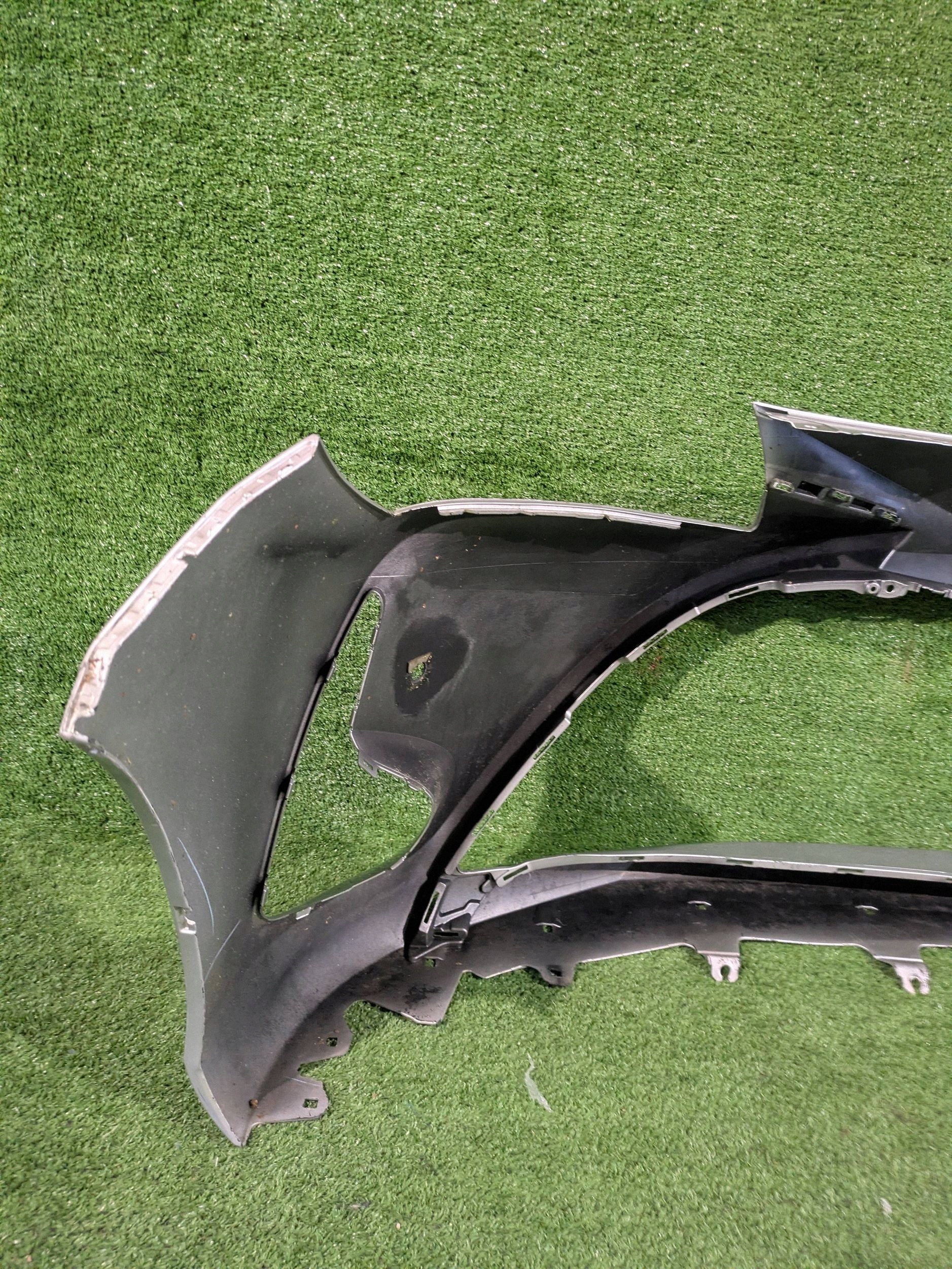 front bumper front TOYOTA YARIS III LIFT 17- NR.Z9070